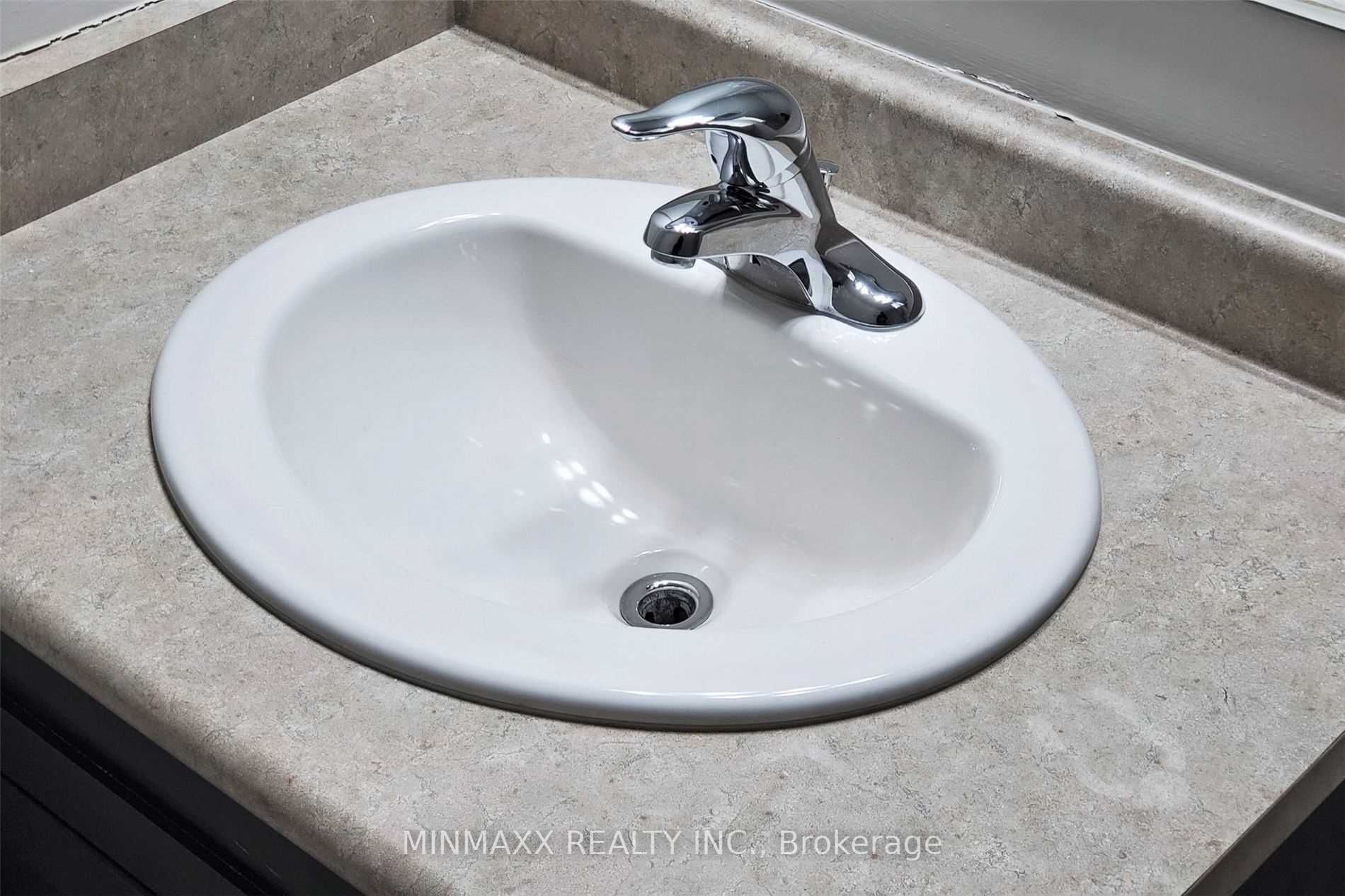 Photo 50 of 932 Nadalin Heights, Milton, Willmott — HOMEH