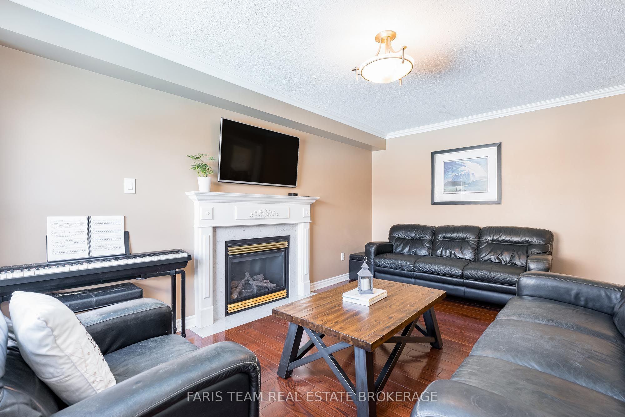 Photo 44 of 118 Esther Drive, Barrie, Painswick South — HOMEH