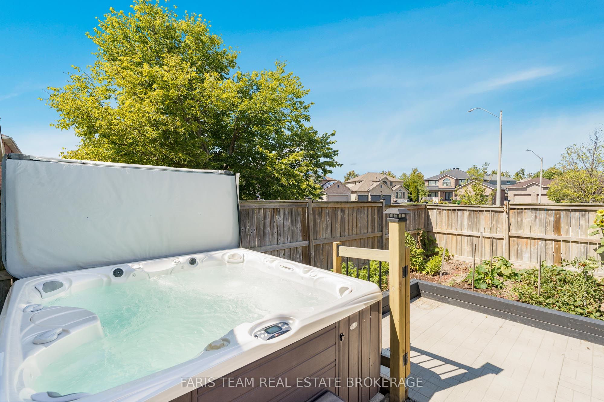 Photo 63 of 118 Esther Drive, Barrie, Painswick South — HOMEH