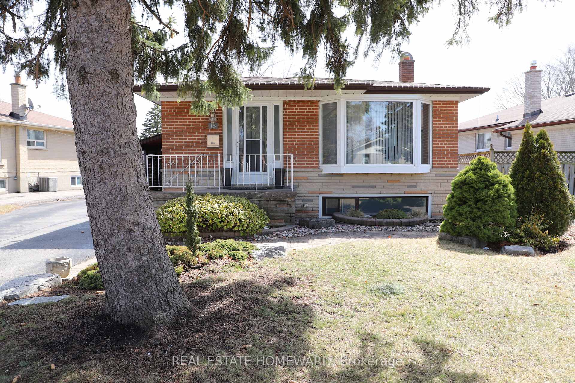 Front of 15 Shoreview Drive