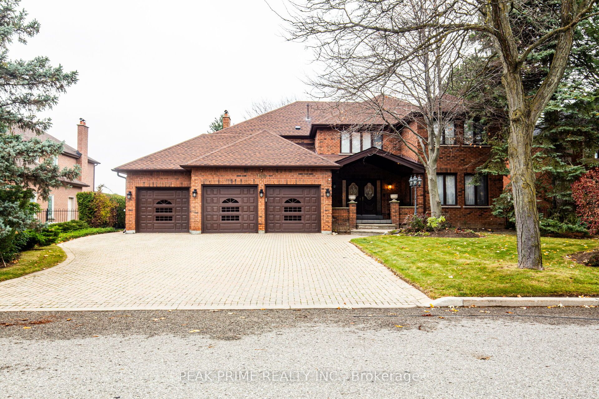 Photo 2 of 120 Bell Harbour Place, Vaughan, East Woodbridge — HOMEH