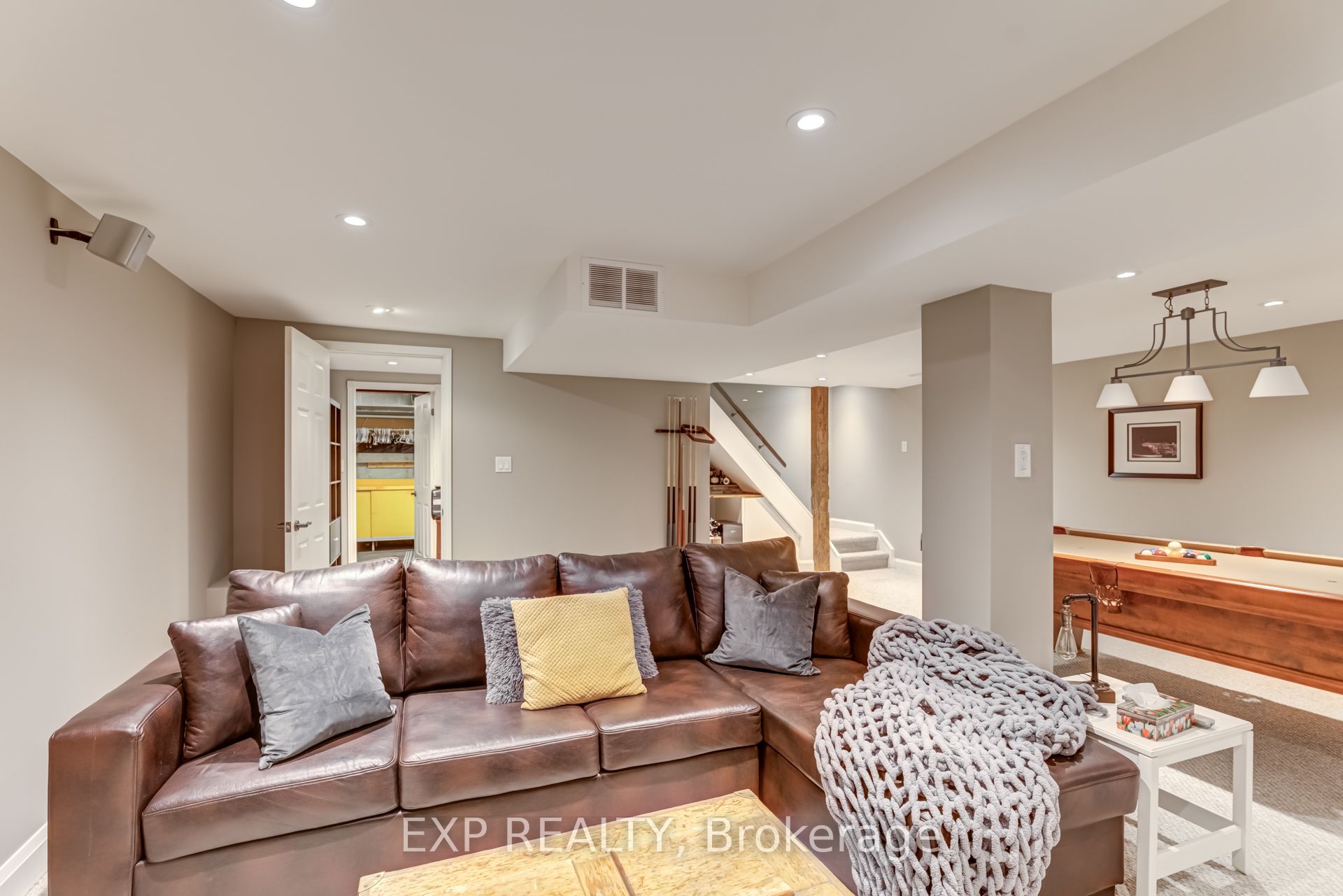Photo 71 of 590 Stonebridge Lane, Pickering, West Shore — HOMEH