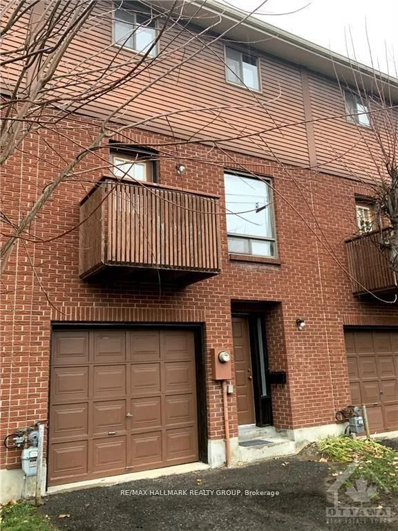 Photo 4 of 3 Black Forest Lane, Ottawa, Arbeatha Park — HOMEH
