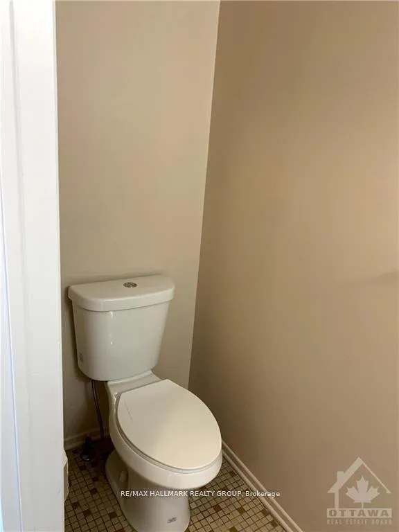 Photo 54 of 3 Black Forest Lane, Ottawa, Arbeatha Park — HOMEH