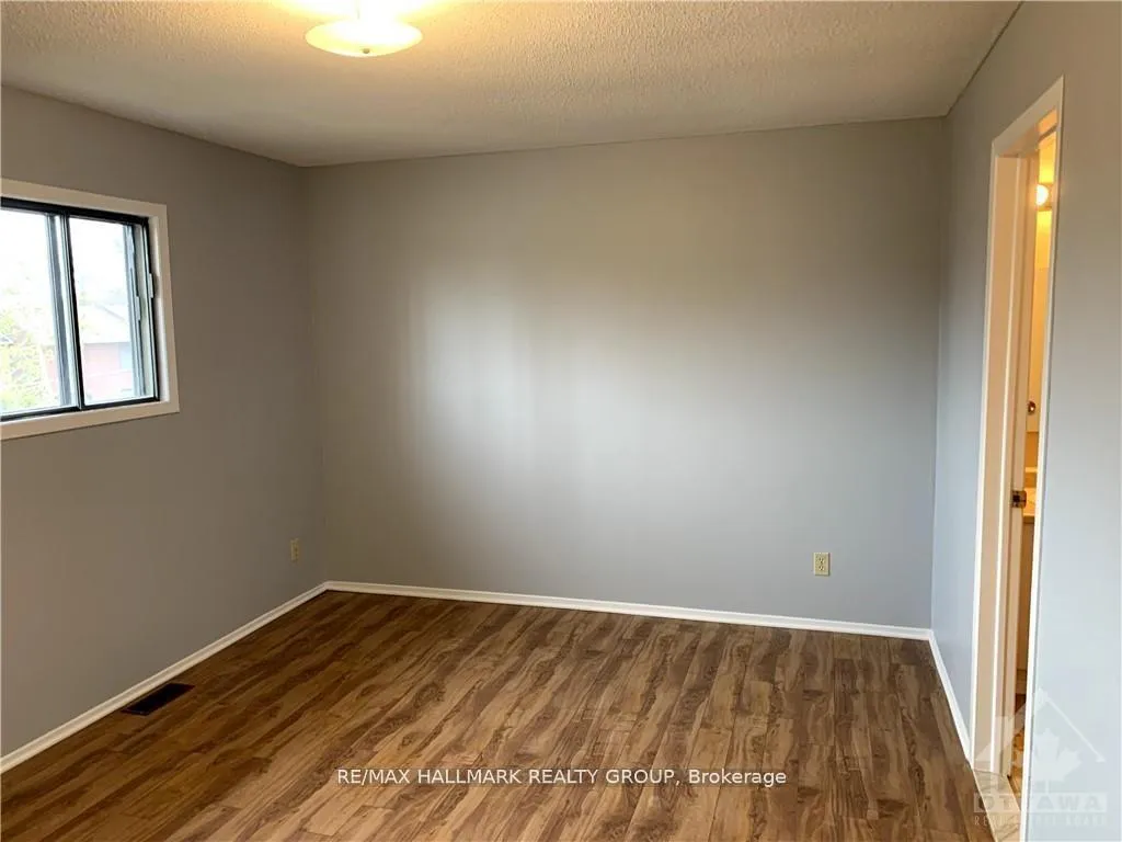 Photo 142 of 3 Black Forest Lane, Ottawa, Arbeatha Park — HOMEH