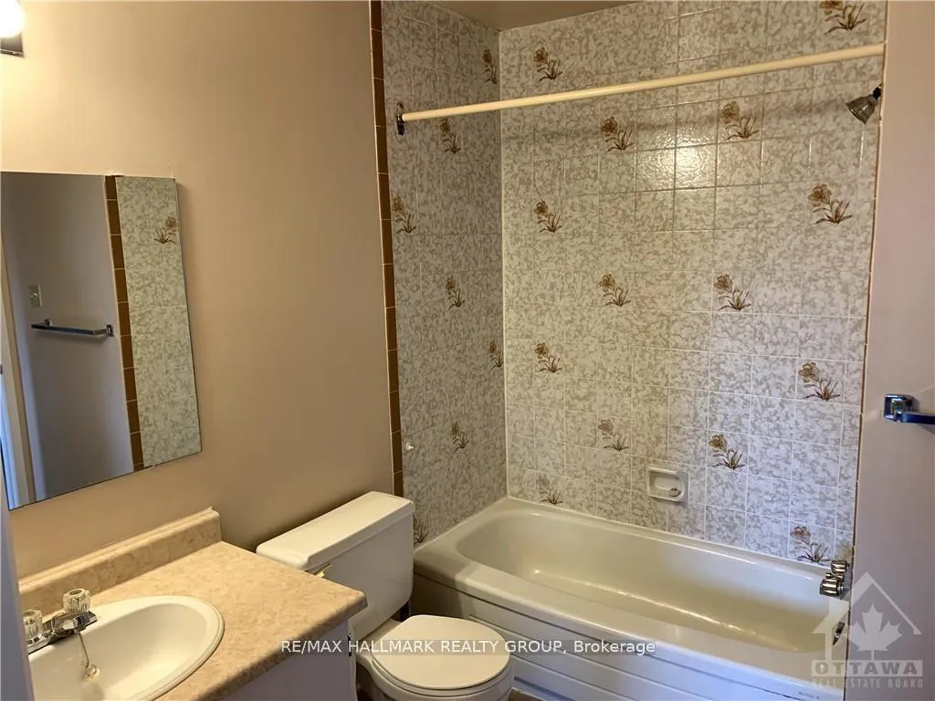 Photo 159 of 3 Black Forest Lane, Ottawa, Arbeatha Park — HOMEH