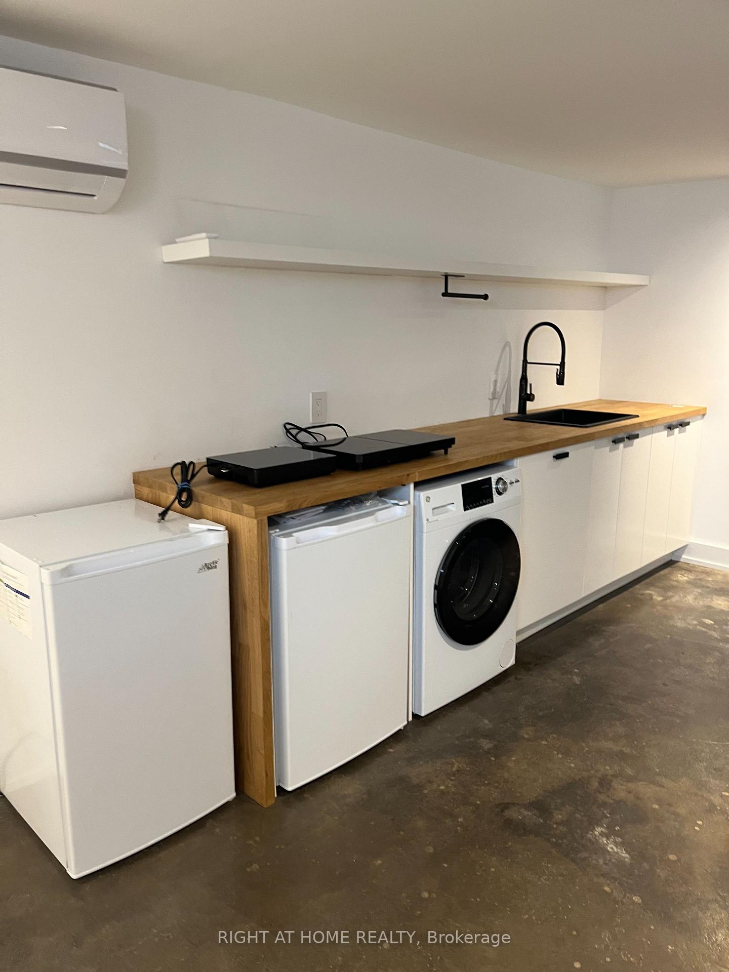 Photo 11 of Unit Basmnt, 50 Roxton Road, Toronto, Trinity-Bellwoods — HOMEH