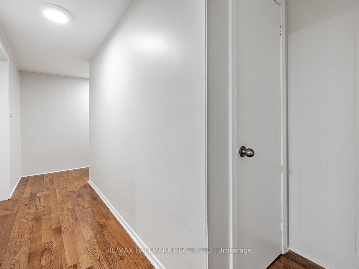 Photo 21 of 42 Parkview Hill Crescent, Toronto, O'Connor-Parkview — HOMEH
