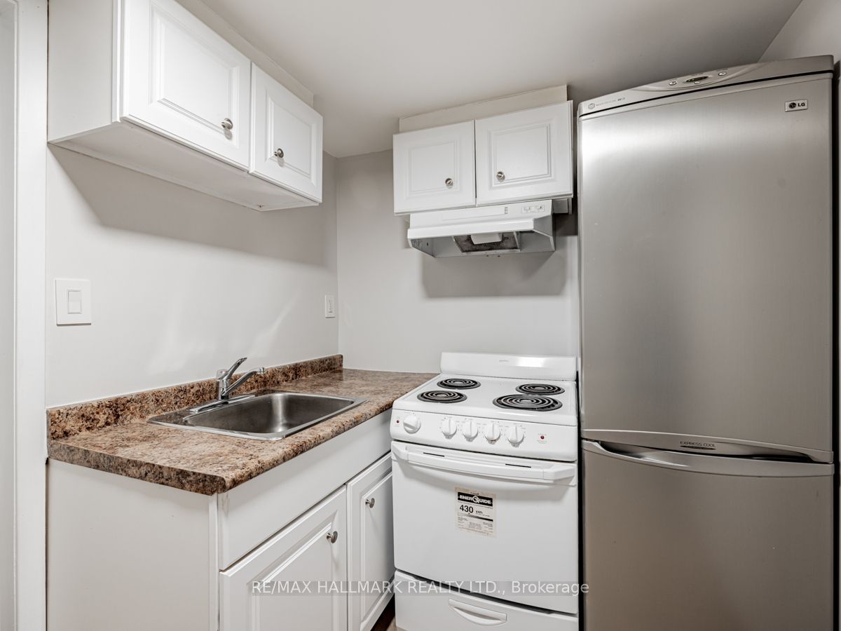Photo 29 of 42 Parkview Hill Crescent, Toronto, O'Connor-Parkview — HOMEH