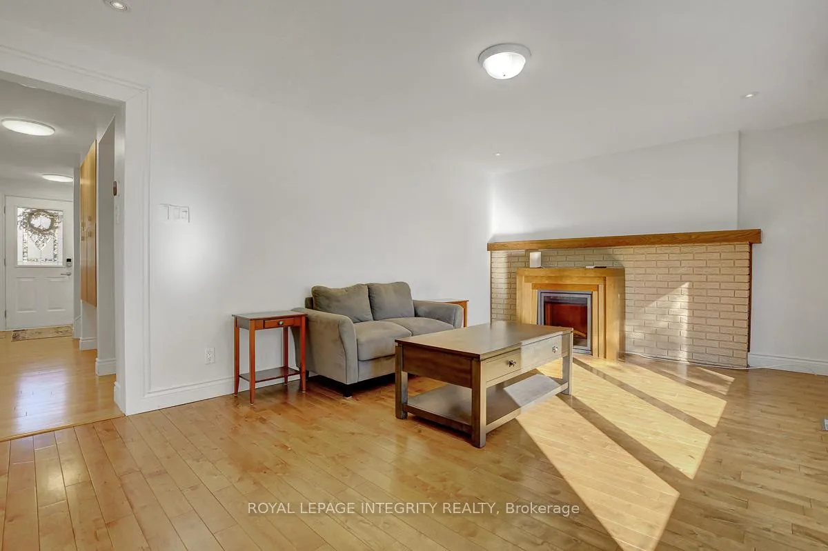 Photo 10 of 1142 Elmlea Drive, Ottawa, Beacon Hill South — HOMEH