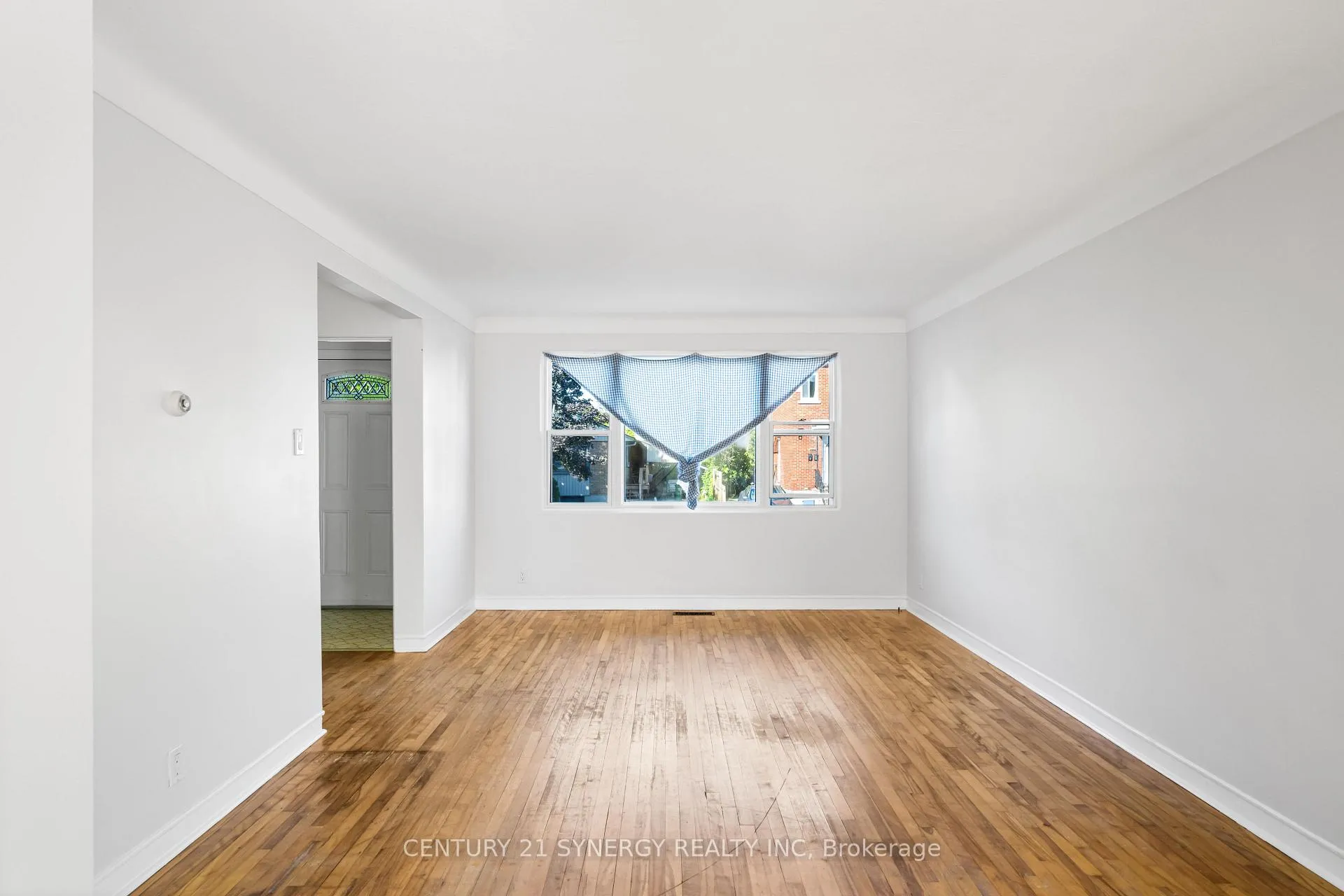 Photo 19 of 2467 Carlsen Avenue, Ottawa, Heron Park — HOMEH