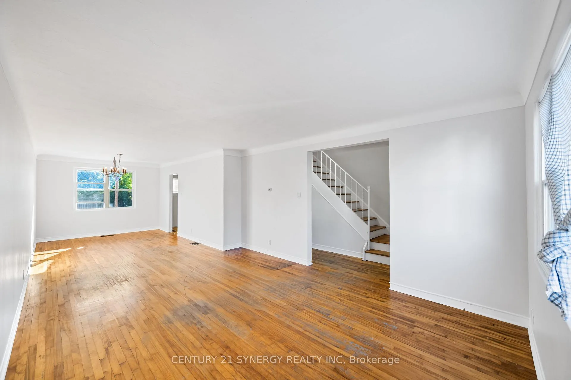 Photo 26 of 2467 Carlsen Avenue, Ottawa, Heron Park — HOMEH