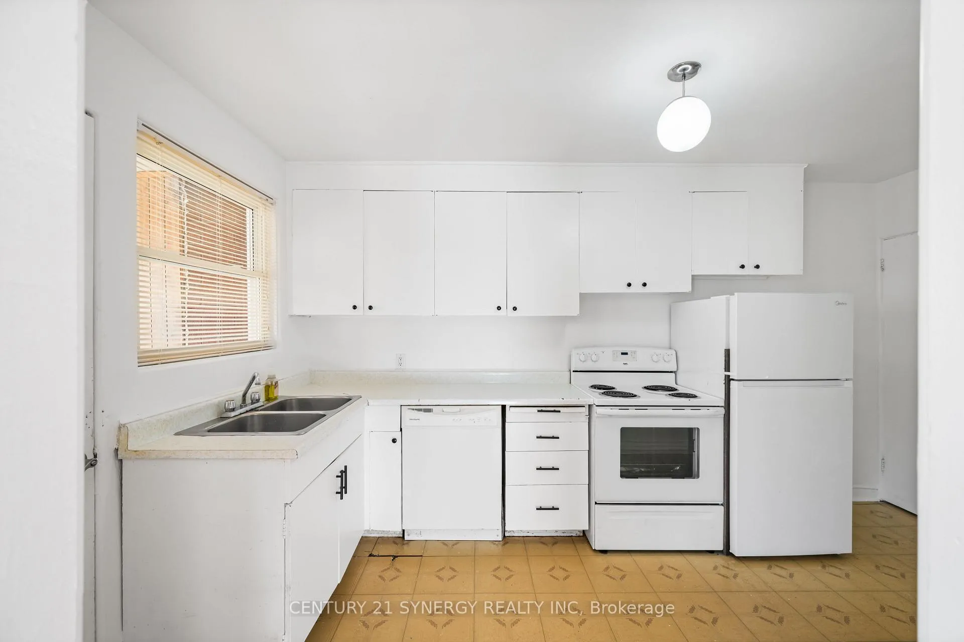 Photo 47 of 2467 Carlsen Avenue, Ottawa, Heron Park — HOMEH