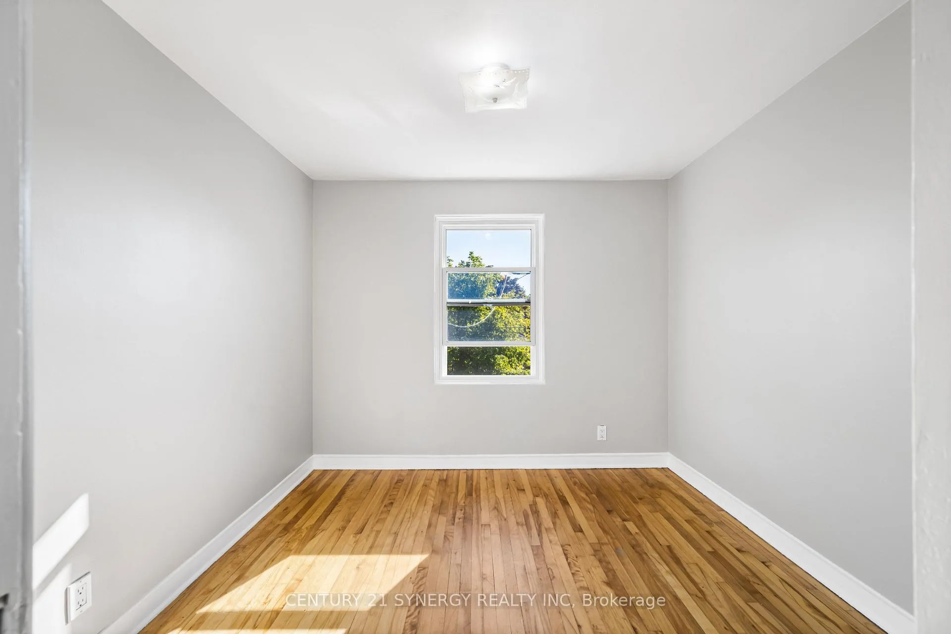 Photo 58 of 2467 Carlsen Avenue, Ottawa, Heron Park — HOMEH