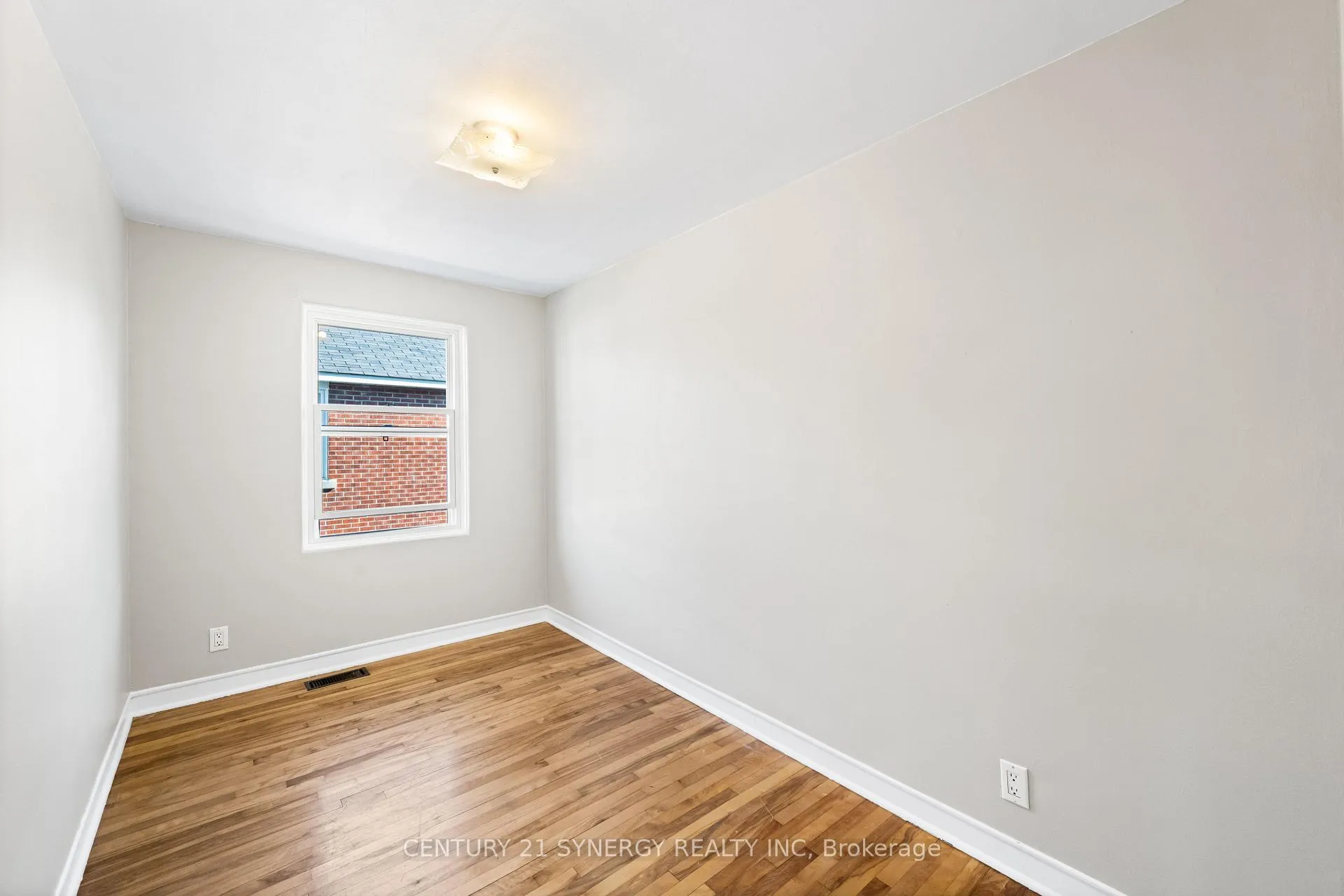 Photo 73 of 2467 Carlsen Avenue, Ottawa, Heron Park — HOMEH