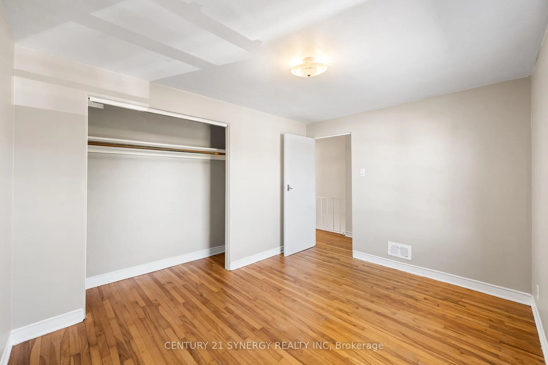 Photo 86 of 2467 Carlsen Avenue, Ottawa, Heron Park — HOMEH