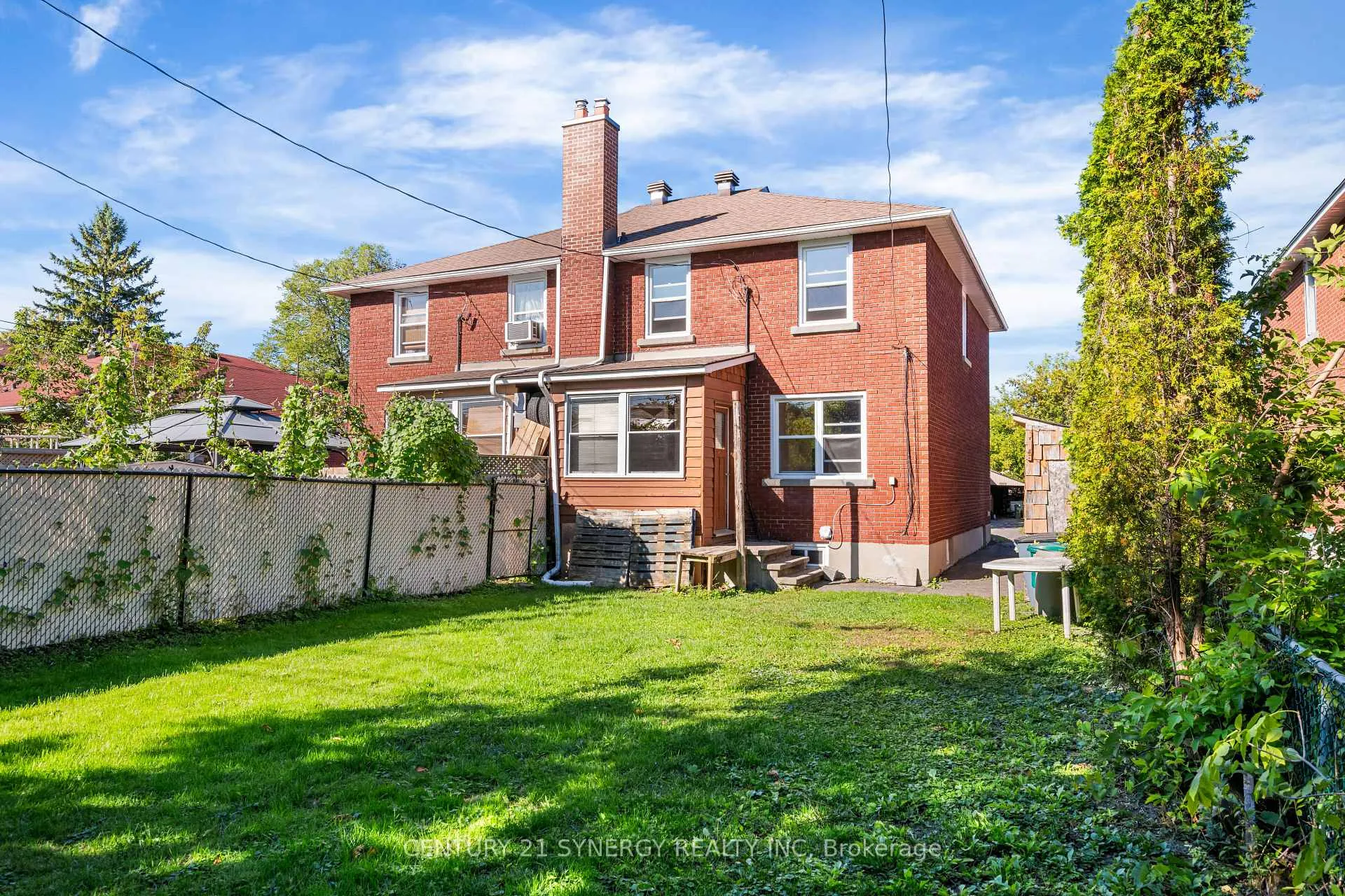 Photo 110 of 2467 Carlsen Avenue, Ottawa, Heron Park — HOMEH
