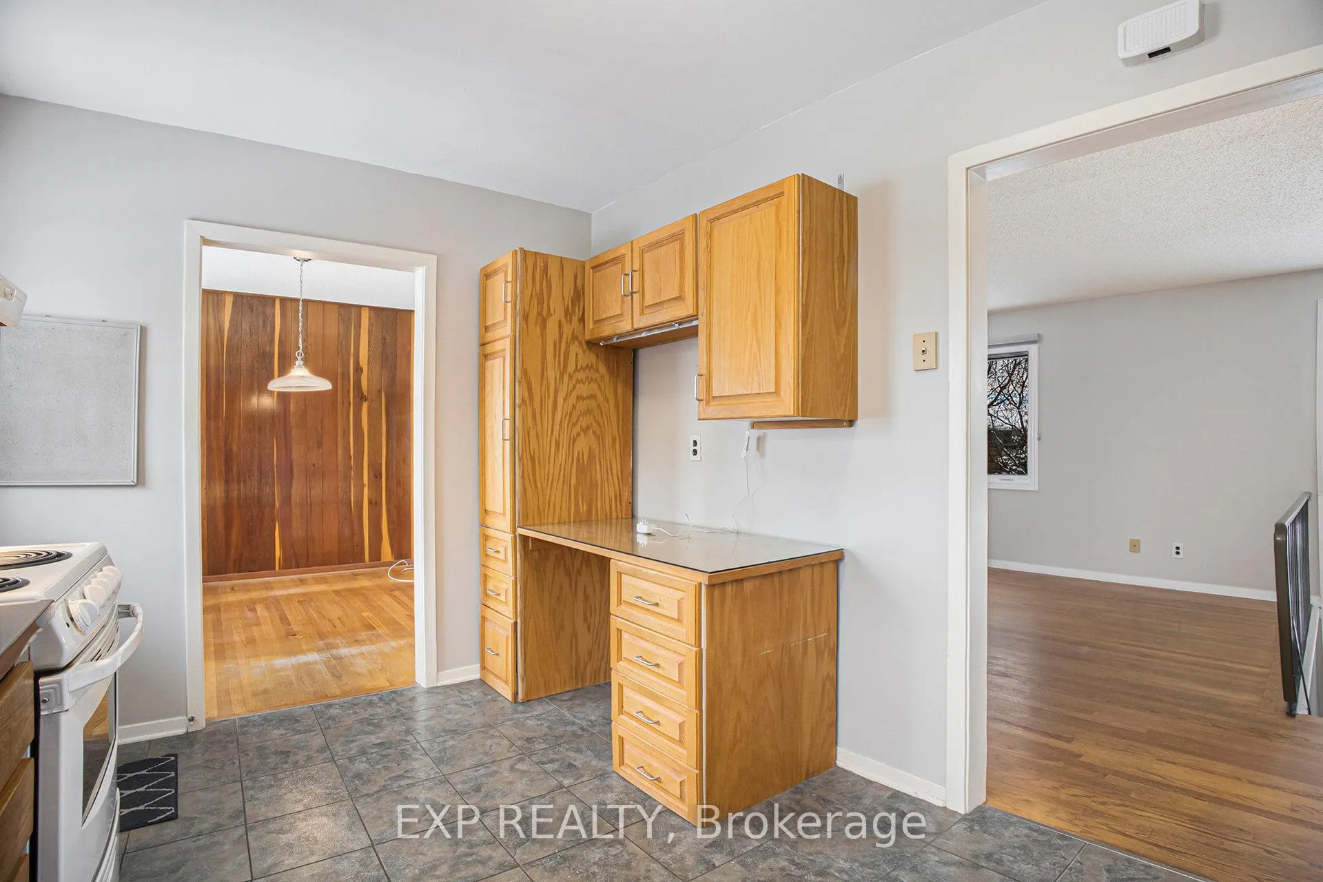 Photo 13 of 2997 Linton Road, Ottawa, Riverside Park South — HOMEH