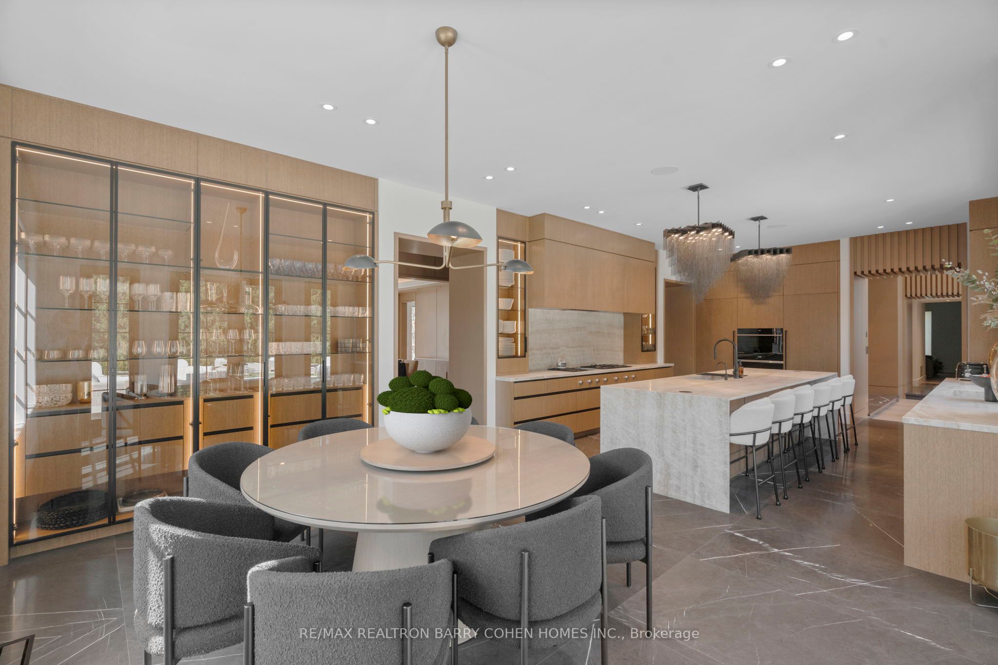 Photo 50 of 186 Pine Valley Crescent, Vaughan, East Woodbridge — HOMEH