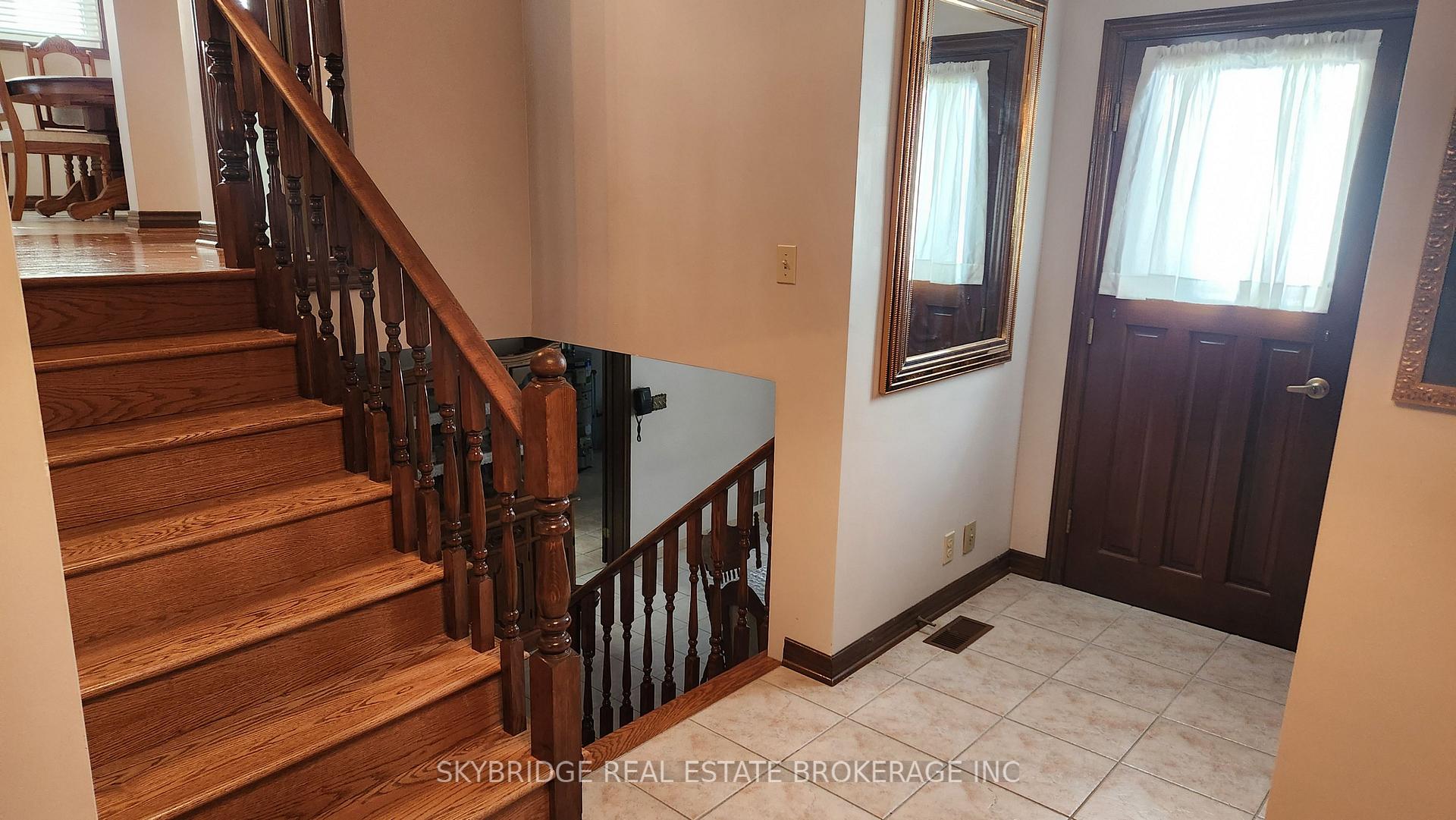 Photo 2 of 30 Forster Avenue, Thorold, Confederation Heights — HOMEH
