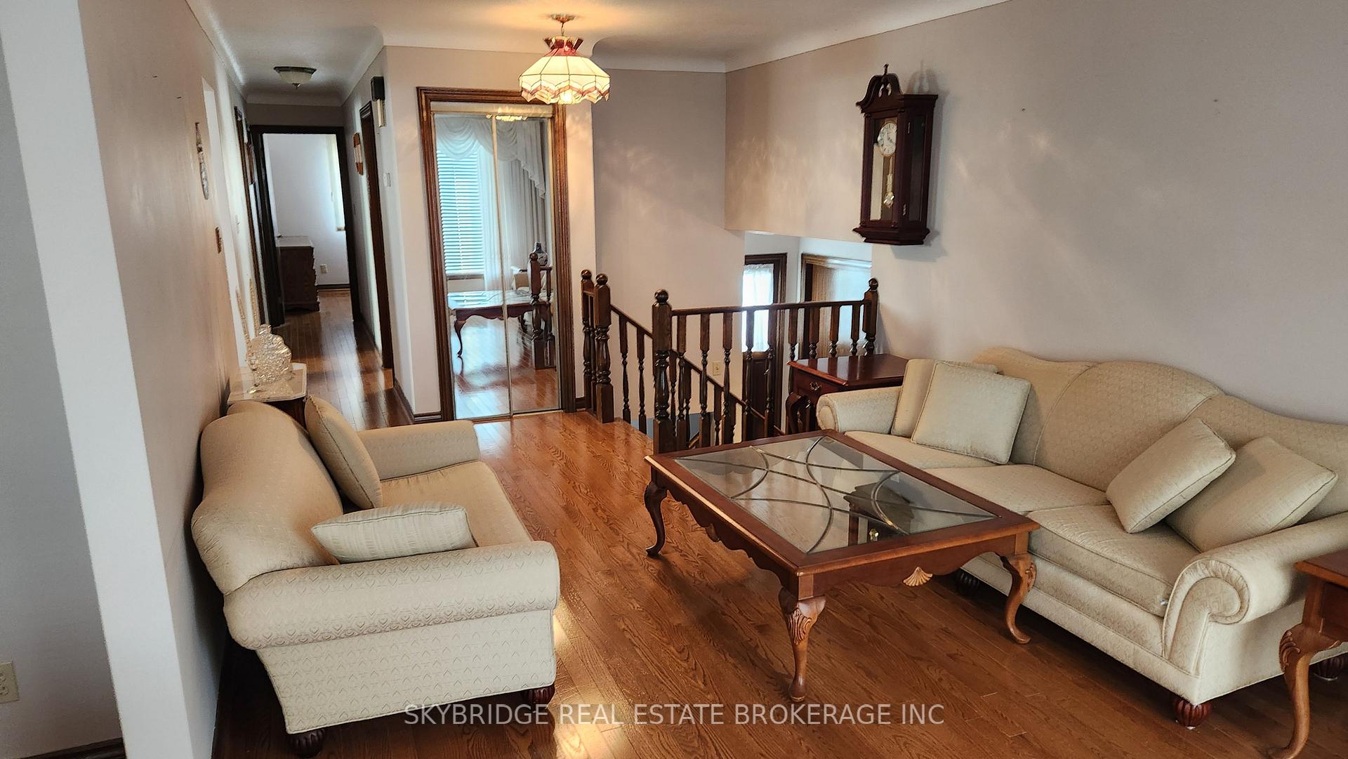 Photo 3 of 30 Forster Avenue, Thorold, Confederation Heights — HOMEH