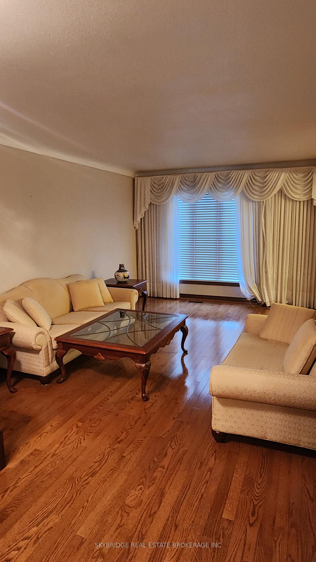 Photo 4 of 30 Forster Avenue, Thorold, Confederation Heights — HOMEH