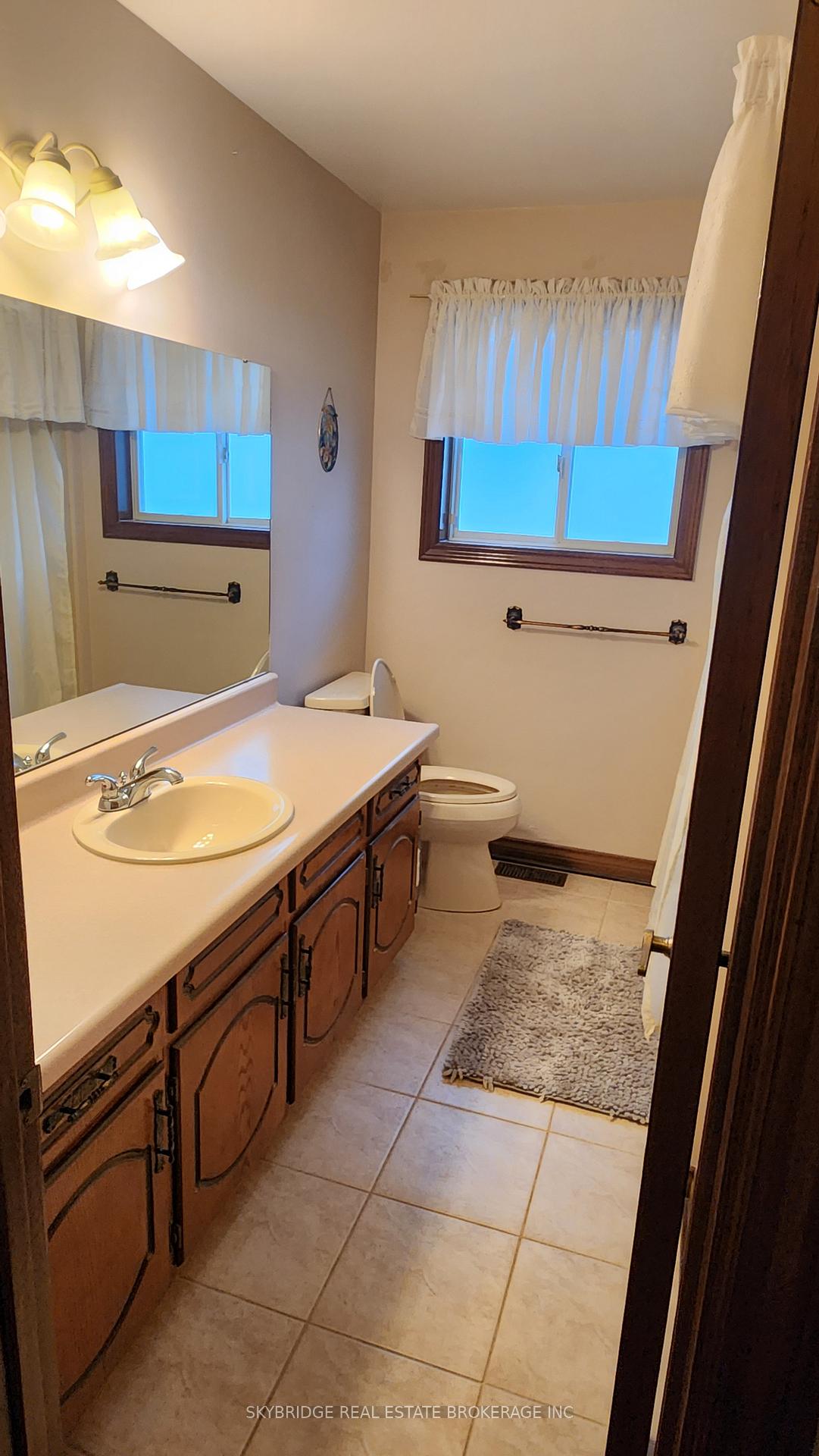 Photo 9 of 30 Forster Avenue, Thorold, Confederation Heights — HOMEH