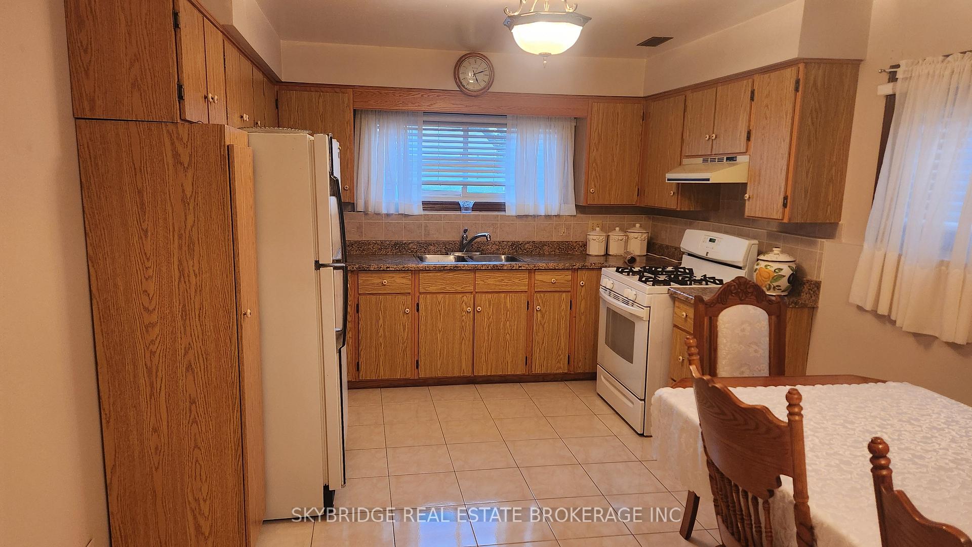 Photo 12 of 30 Forster Avenue, Thorold, Confederation Heights — HOMEH