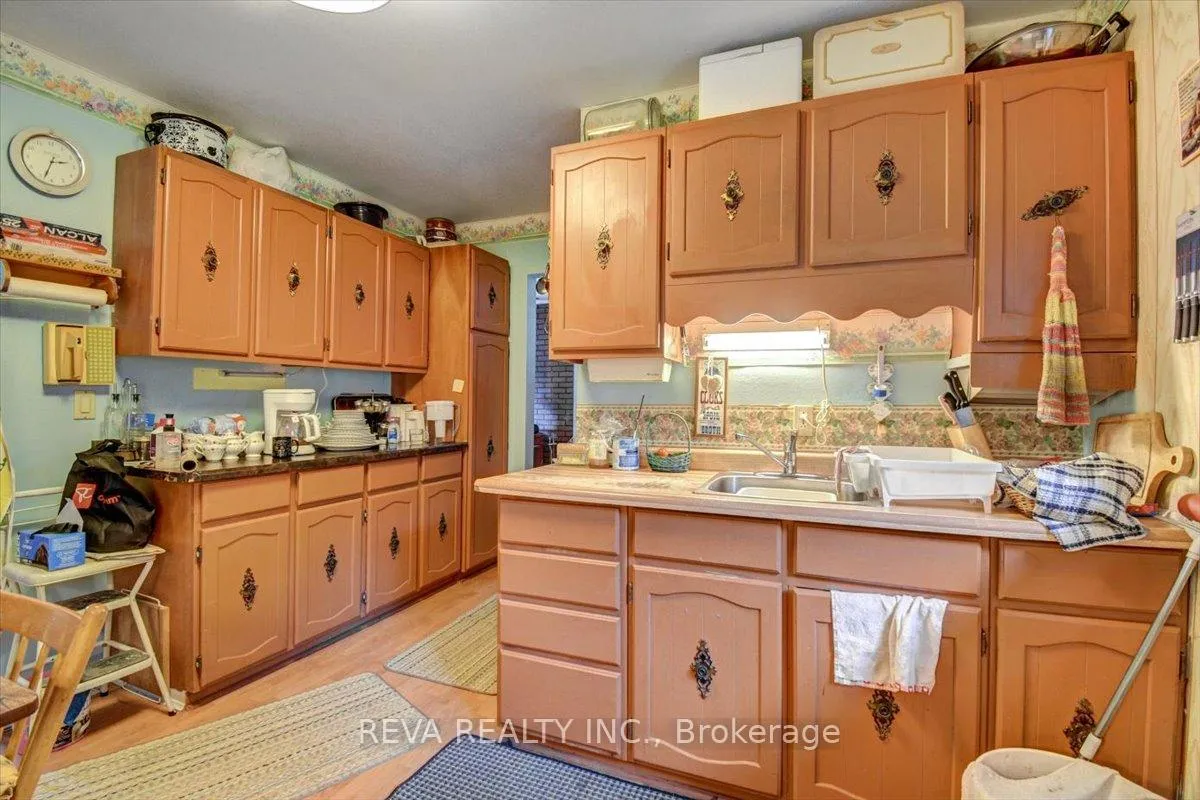 Photo 16 of 22069 Highway 41, Addington Highlands — HOMEH
