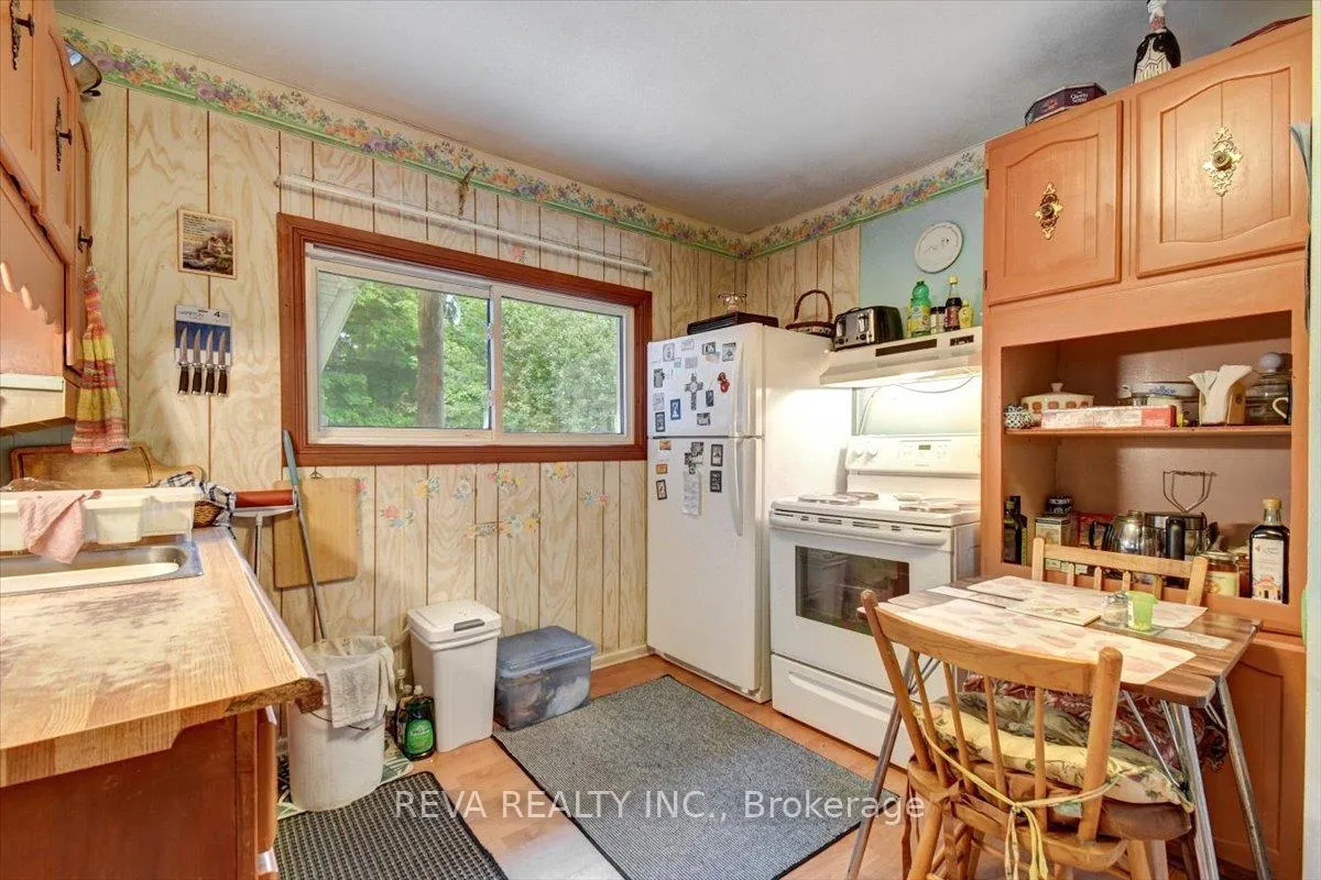 Photo 18 of 22069 Highway 41, Addington Highlands — HOMEH
