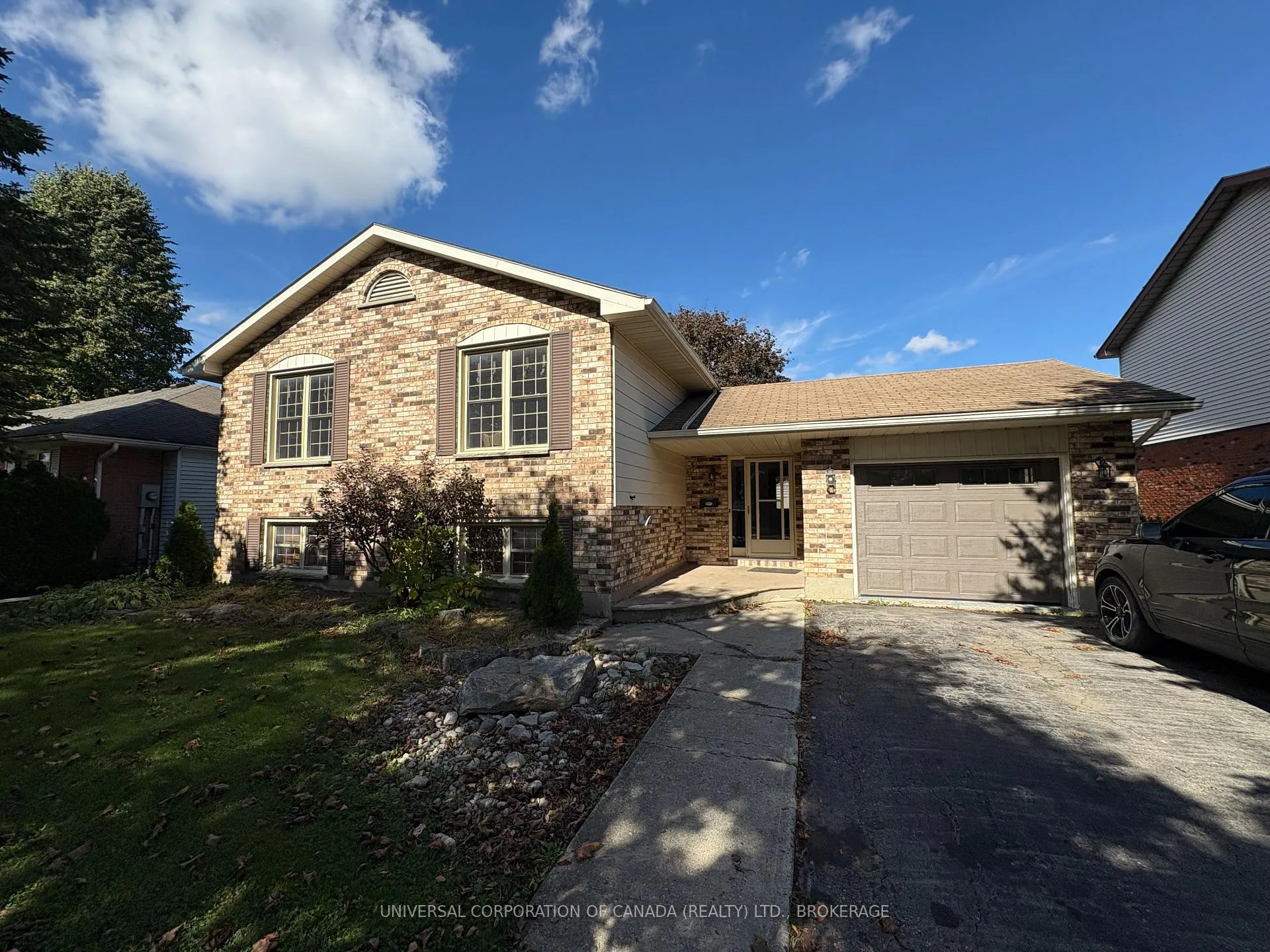 Photo 5 of 15 Treadwell Street E, Aylmer — HOMEH