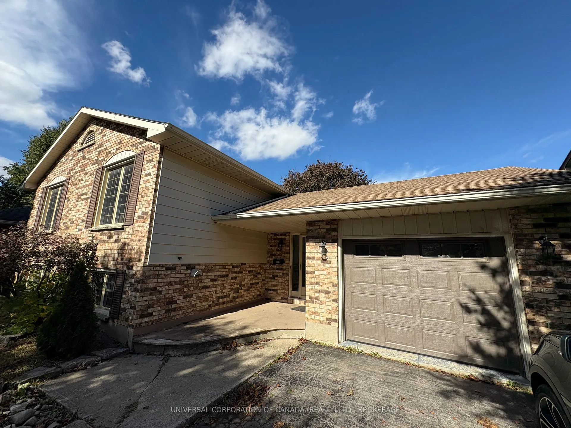 Photo 11 of 15 Treadwell Street E, Aylmer — HOMEH
