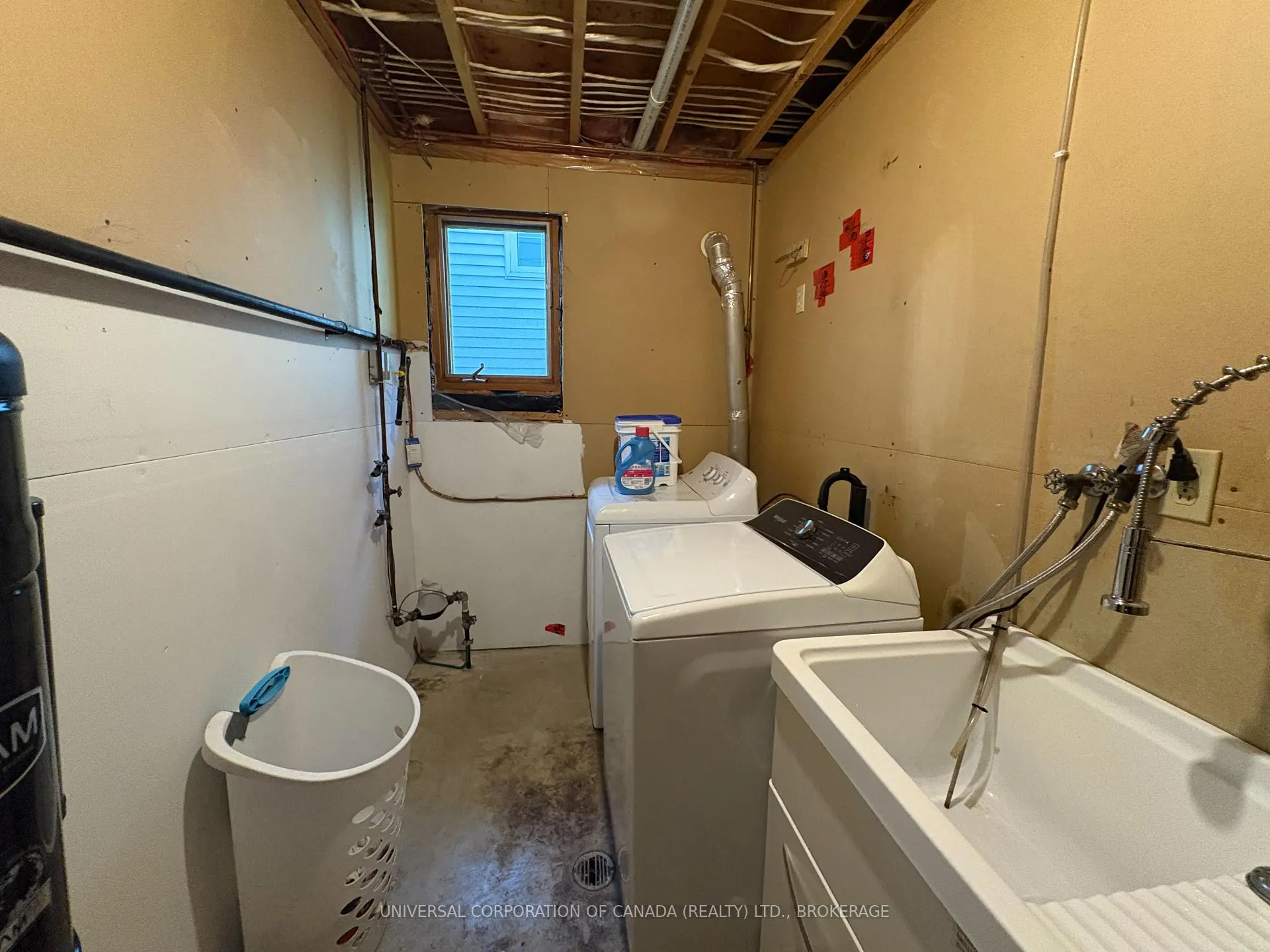 Photo 245 of 15 Treadwell Street E, Aylmer — HOMEH