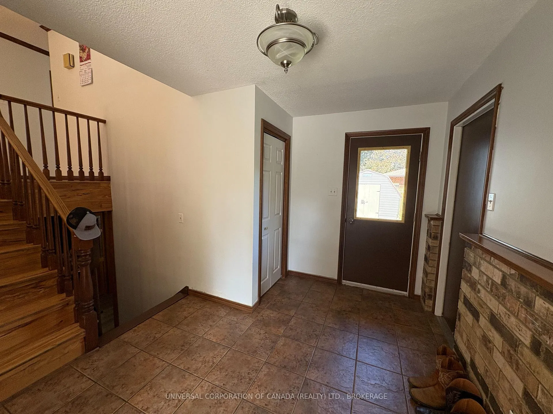 Photo 259 of 15 Treadwell Street E, Aylmer — HOMEH