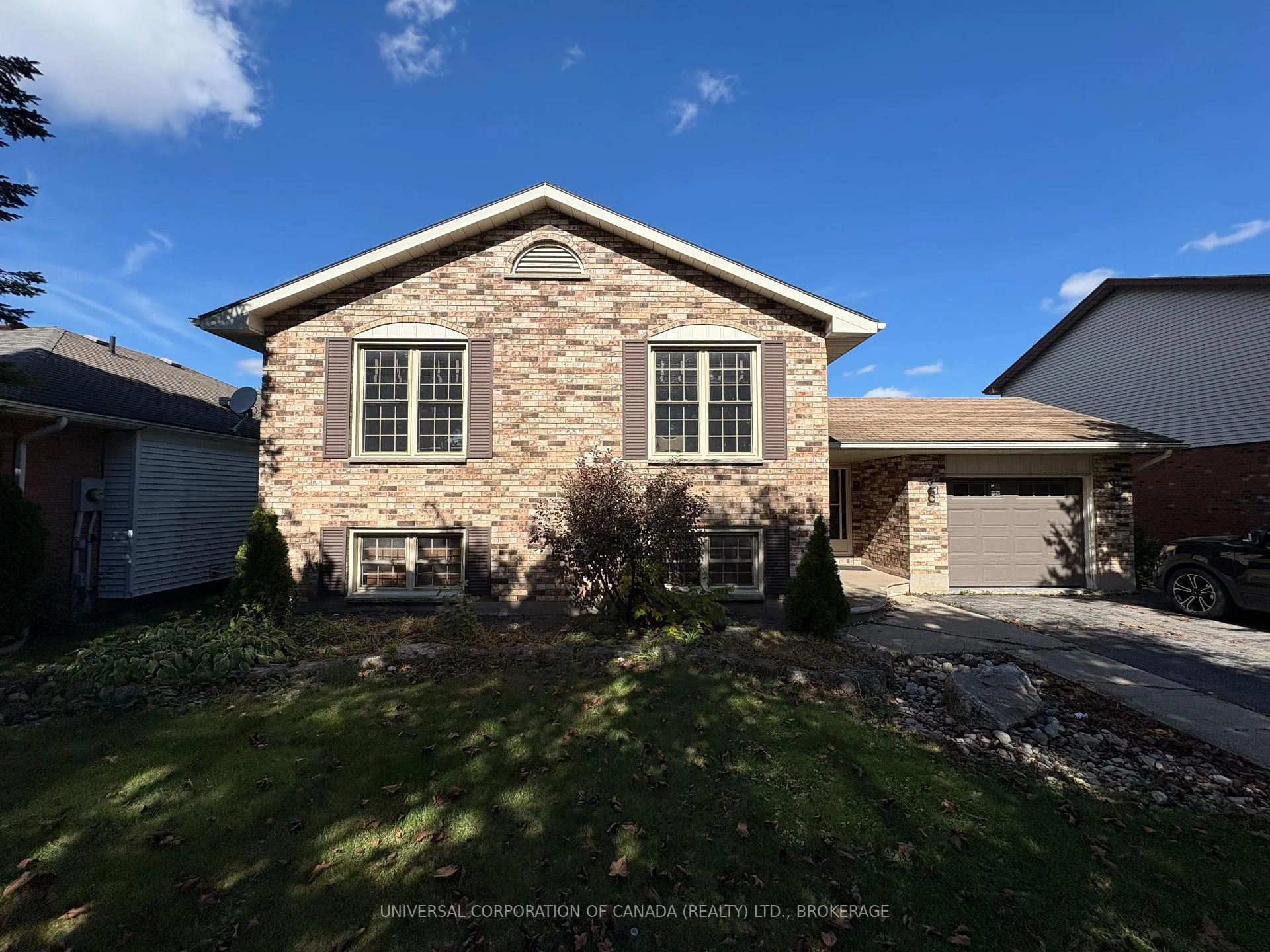 Photo 302 of 15 Treadwell Street E, Aylmer — HOMEH