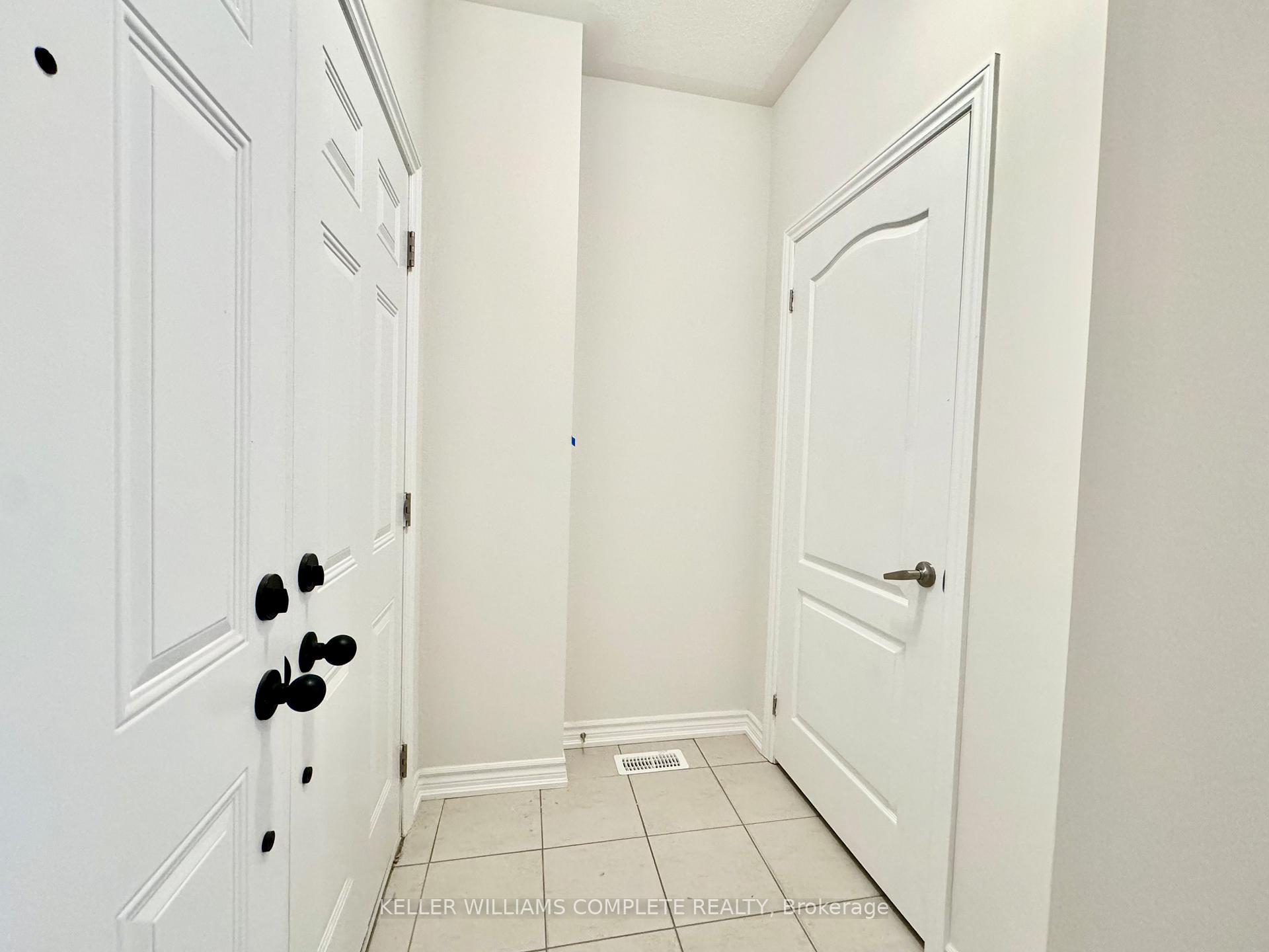 Photo 2 of 100 Baker Street, Thorold, Thorold Downtown — HOMEH
