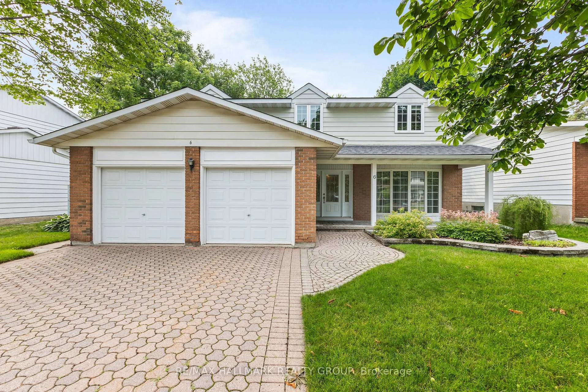 Photo 10 of 6 Centrepark Drive, Ottawa, Blackburn Hamlet — HOMEH