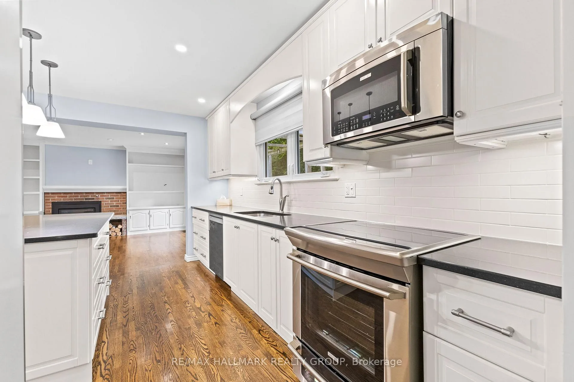 Photo 20 of 6 Centrepark Drive, Ottawa, Blackburn Hamlet — HOMEH