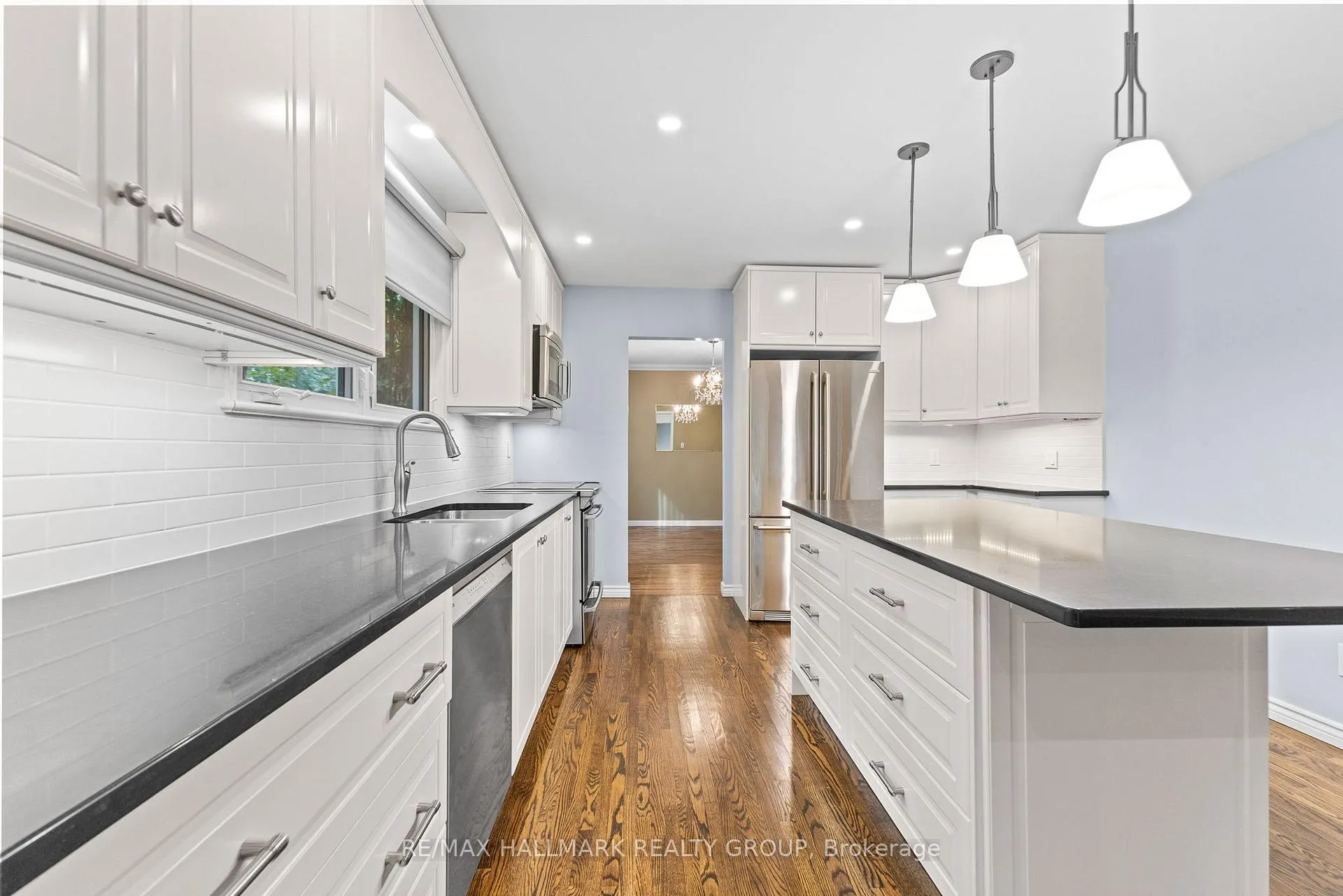 Photo 49 of 6 Centrepark Drive, Ottawa, Blackburn Hamlet — HOMEH