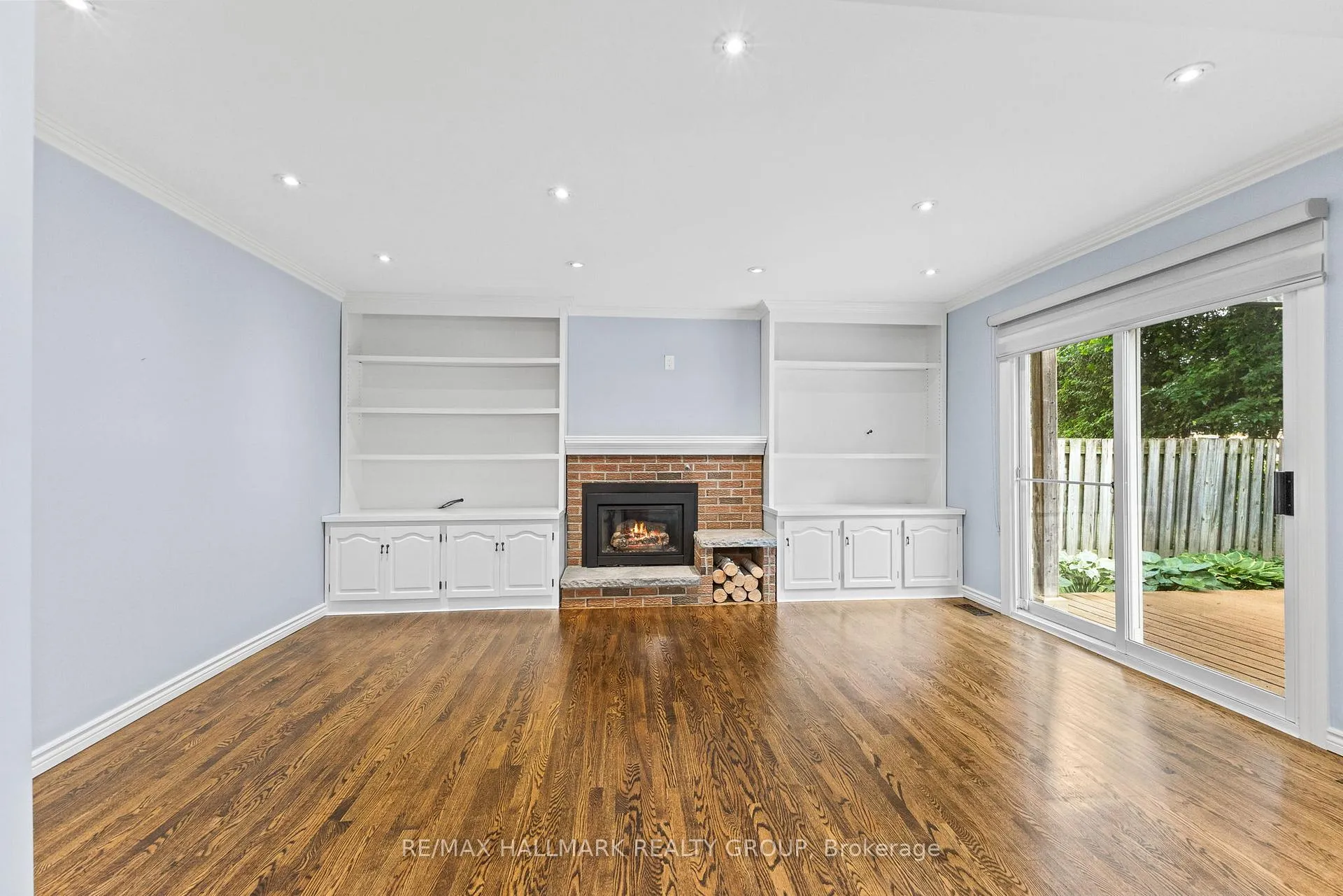 Photo 53 of 6 Centrepark Drive, Ottawa, Blackburn Hamlet — HOMEH