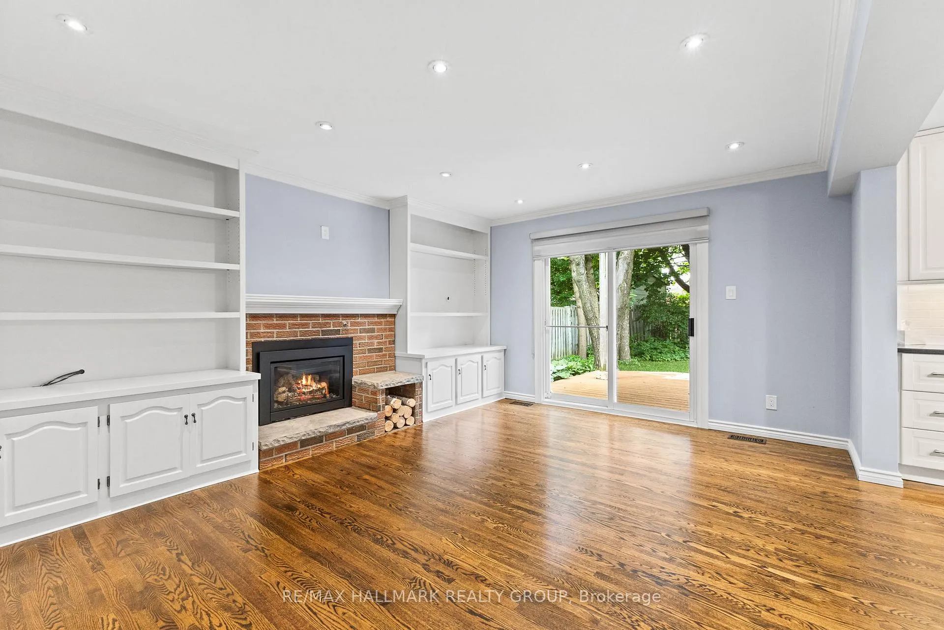 Photo 62 of 6 Centrepark Drive, Ottawa, Blackburn Hamlet — HOMEH