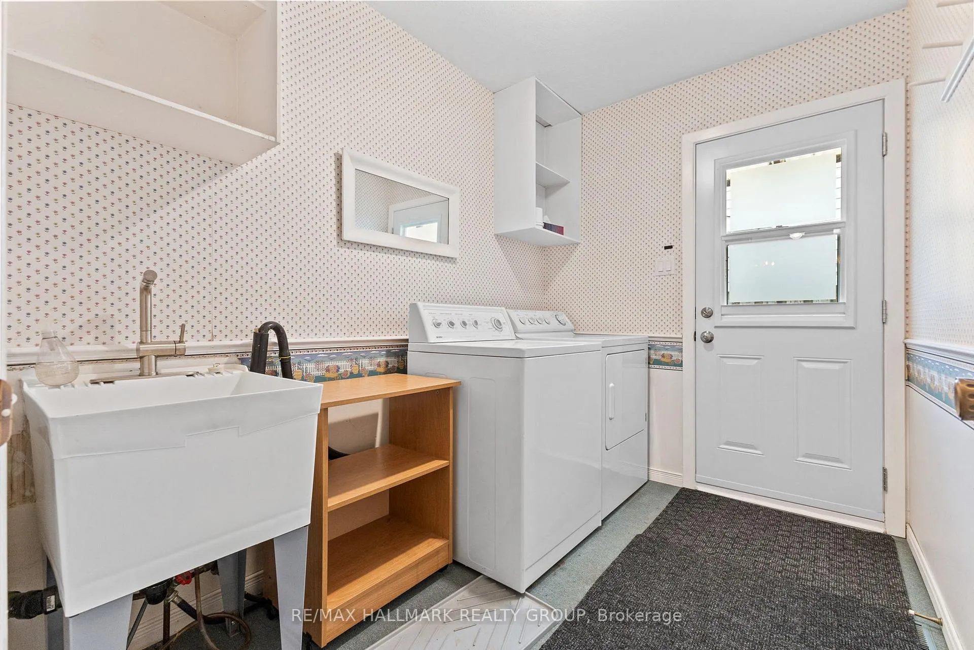 Photo 99 of 6 Centrepark Drive, Ottawa, Blackburn Hamlet — HOMEH