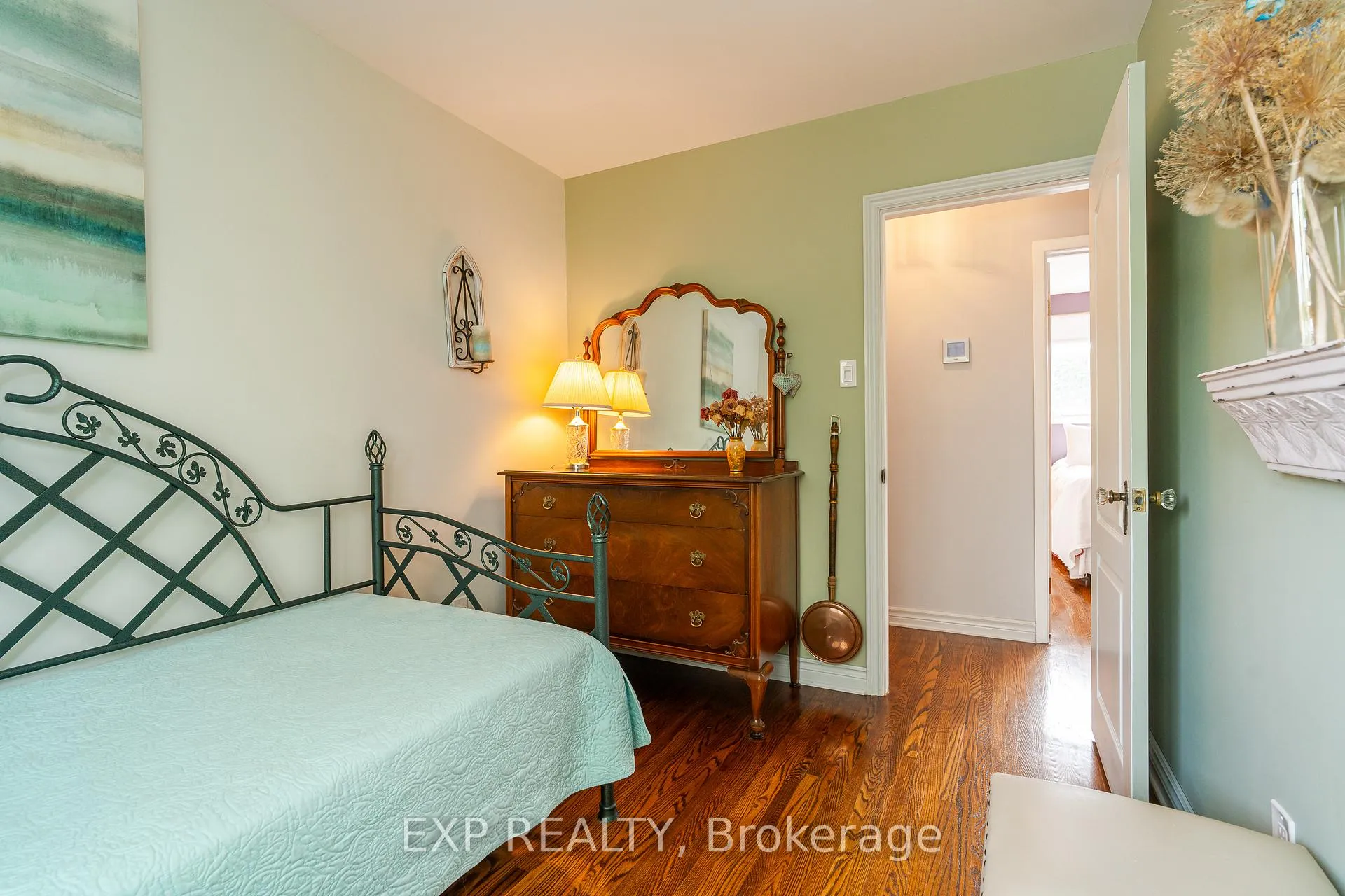 Photo 187 of 1828 Lorraine Avenue, Ottawa, Guildwood Estates - Urbandale Acres — HOMEH