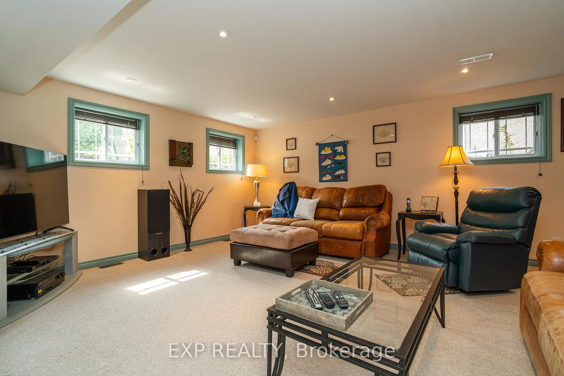Photo 242 of 1828 Lorraine Avenue, Ottawa, Guildwood Estates - Urbandale Acres — HOMEH