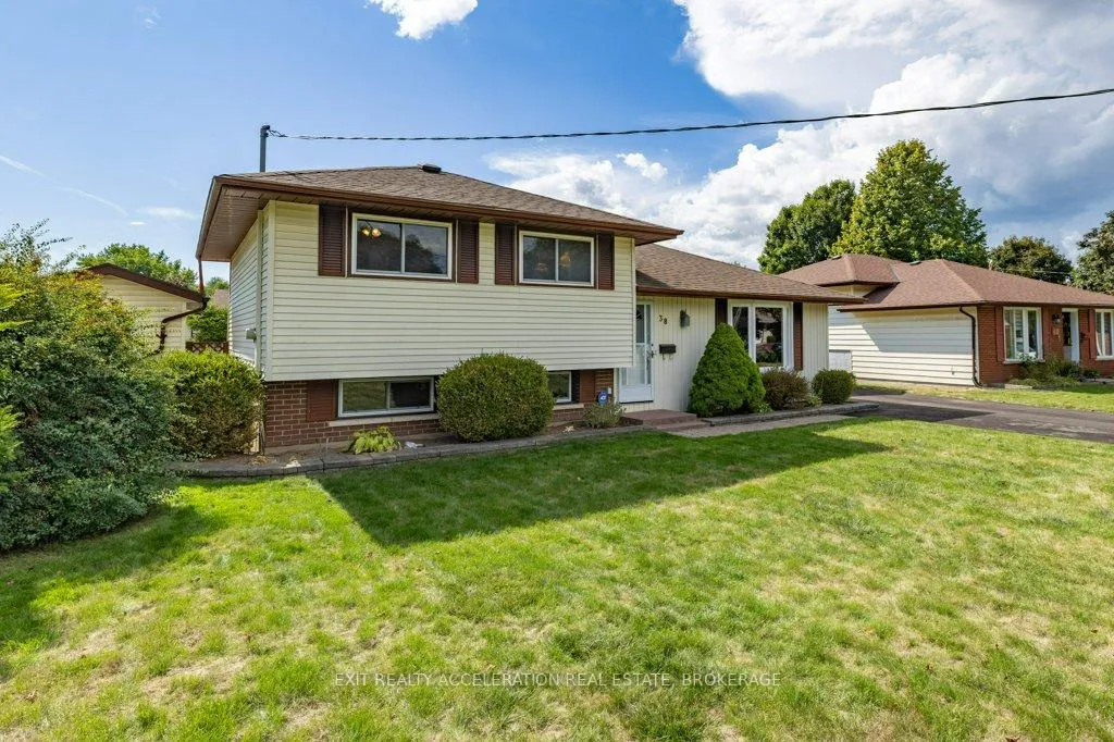 Photo 14 of 38 Thorncliffe Drive, Belleville, Belleville Ward — HOMEH