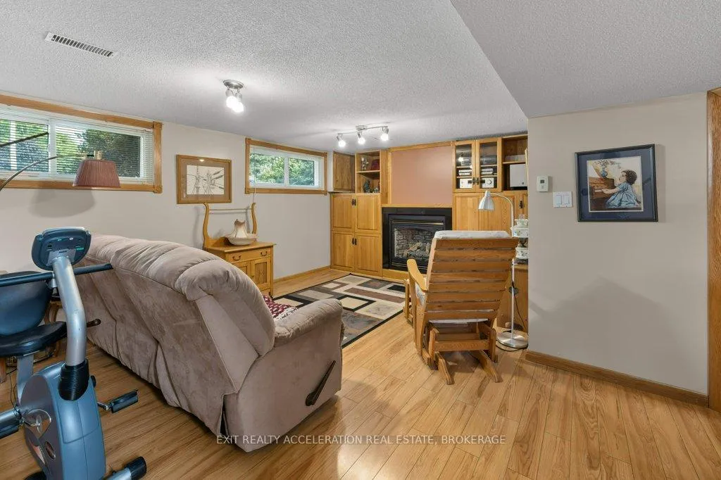 Photo 148 of 38 Thorncliffe Drive, Belleville, Belleville Ward — HOMEH