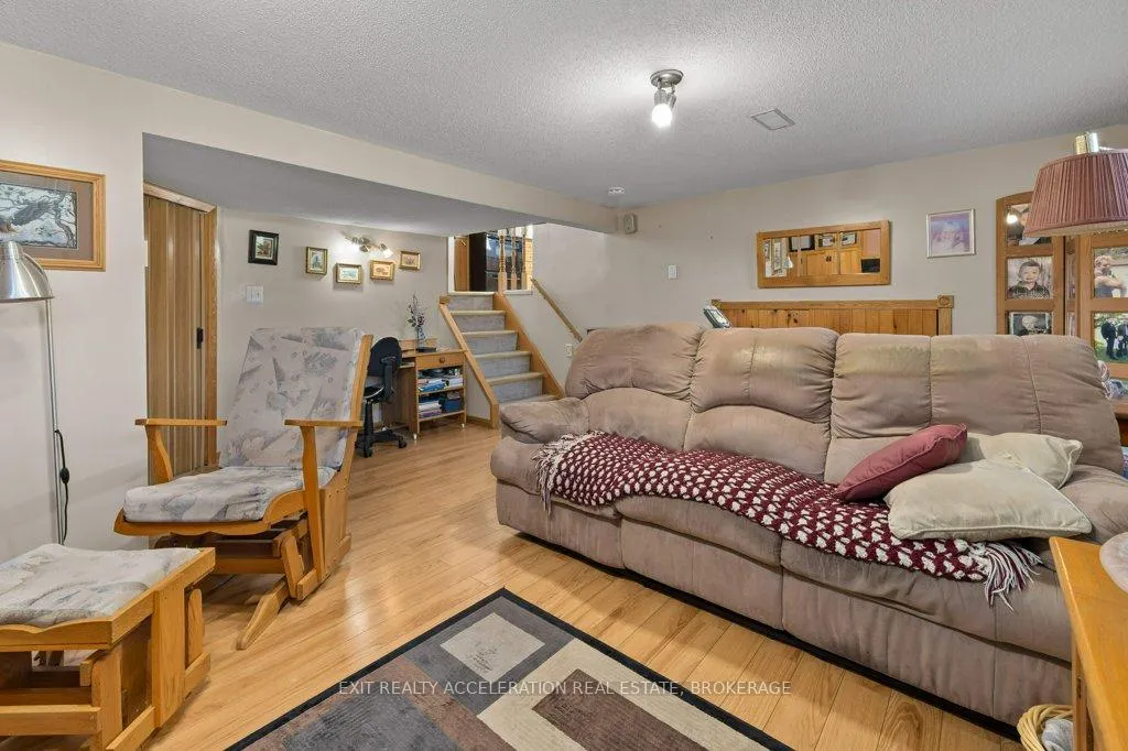 Photo 161 of 38 Thorncliffe Drive, Belleville, Belleville Ward — HOMEH
