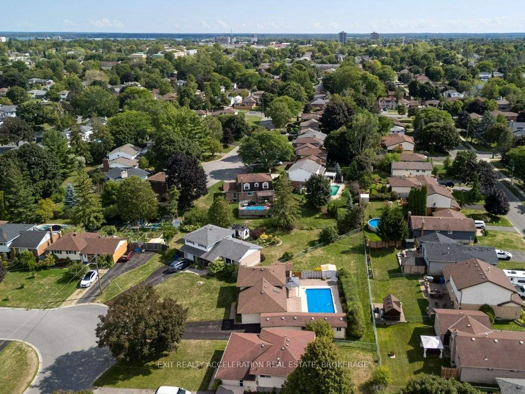 Photo 301 of 38 Thorncliffe Drive, Belleville, Belleville Ward — HOMEH
