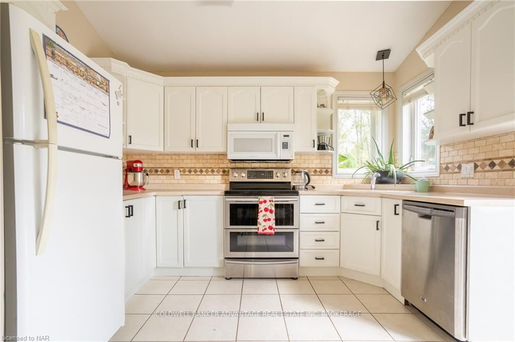 Photo 5 of 49 Biggar Road, Thorold, Port Robinson — HOMEH