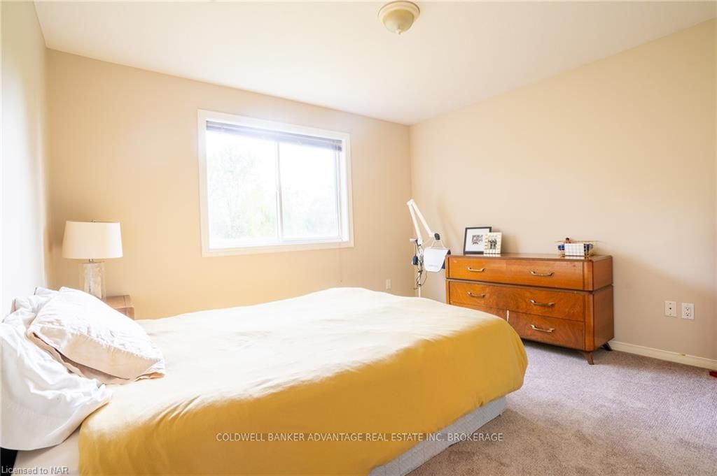 Photo 7 of 49 Biggar Road, Thorold, Port Robinson — HOMEH